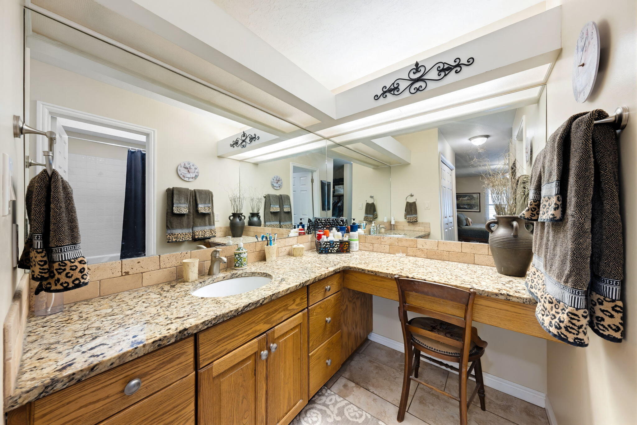 RED CANYON TOWNHOMES - Residential