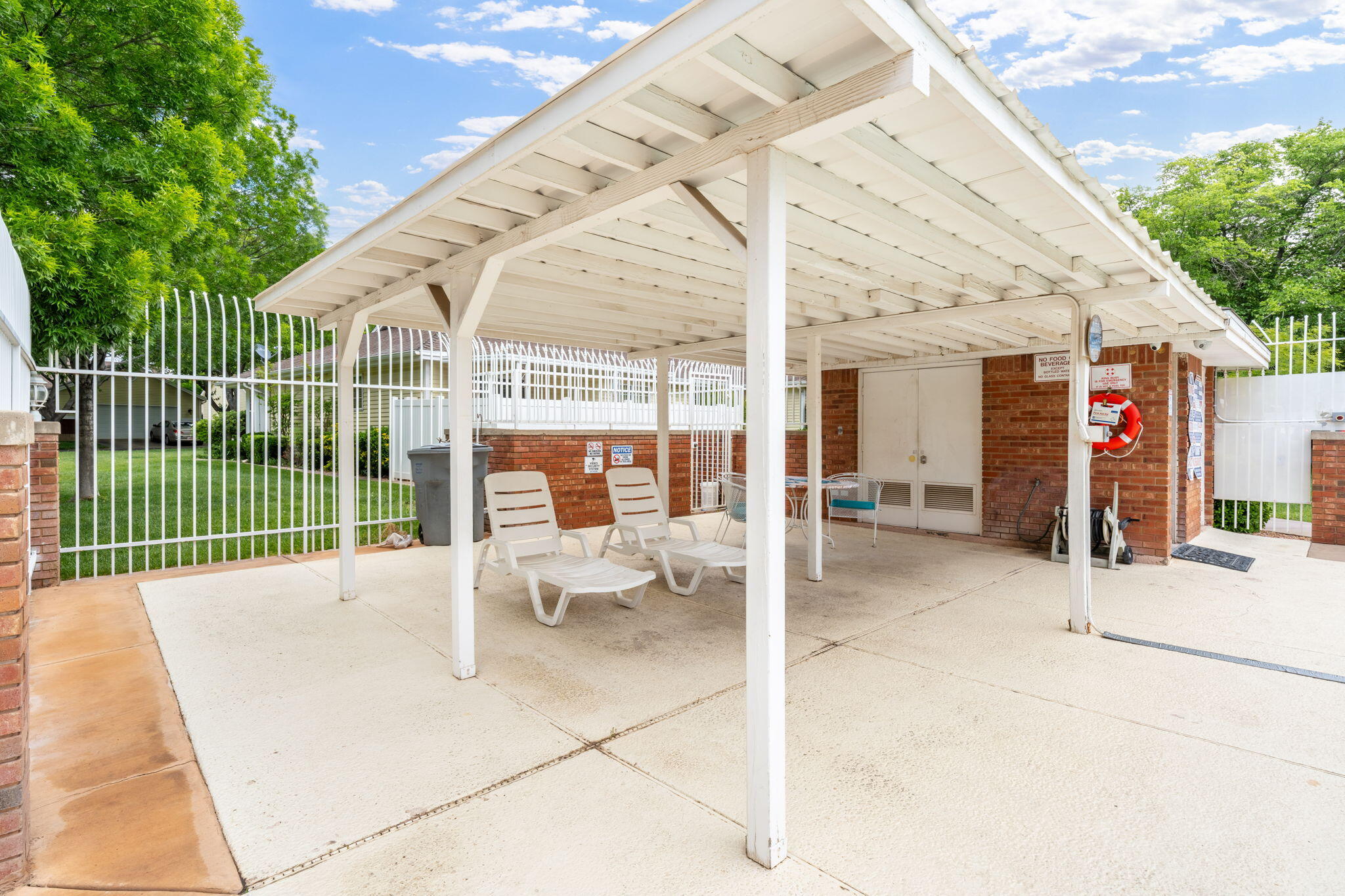 RED CANYON TOWNHOMES - Residential