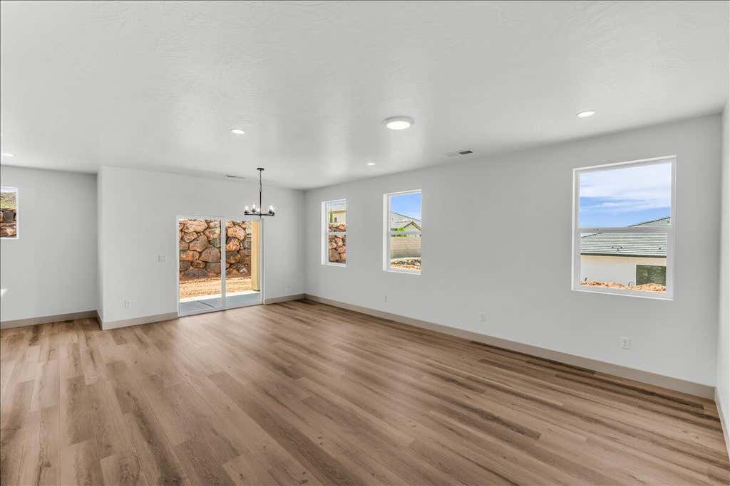 Photo of 1566 E Centaurus Way, Washington, UT 84780 (MLS # 26-275198)