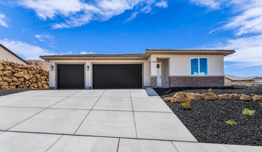 Photo of 1566 E Centaurus Way, Washington, UT 84780 (MLS # 26-275198)