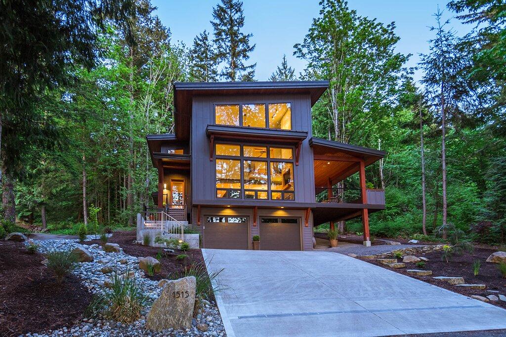 BLOOMINGTON HILLS - Land