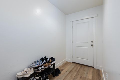 Tiny photo for 5836 S Challenger Way, Saint George, UT 84790 (MLS # 26-271406)