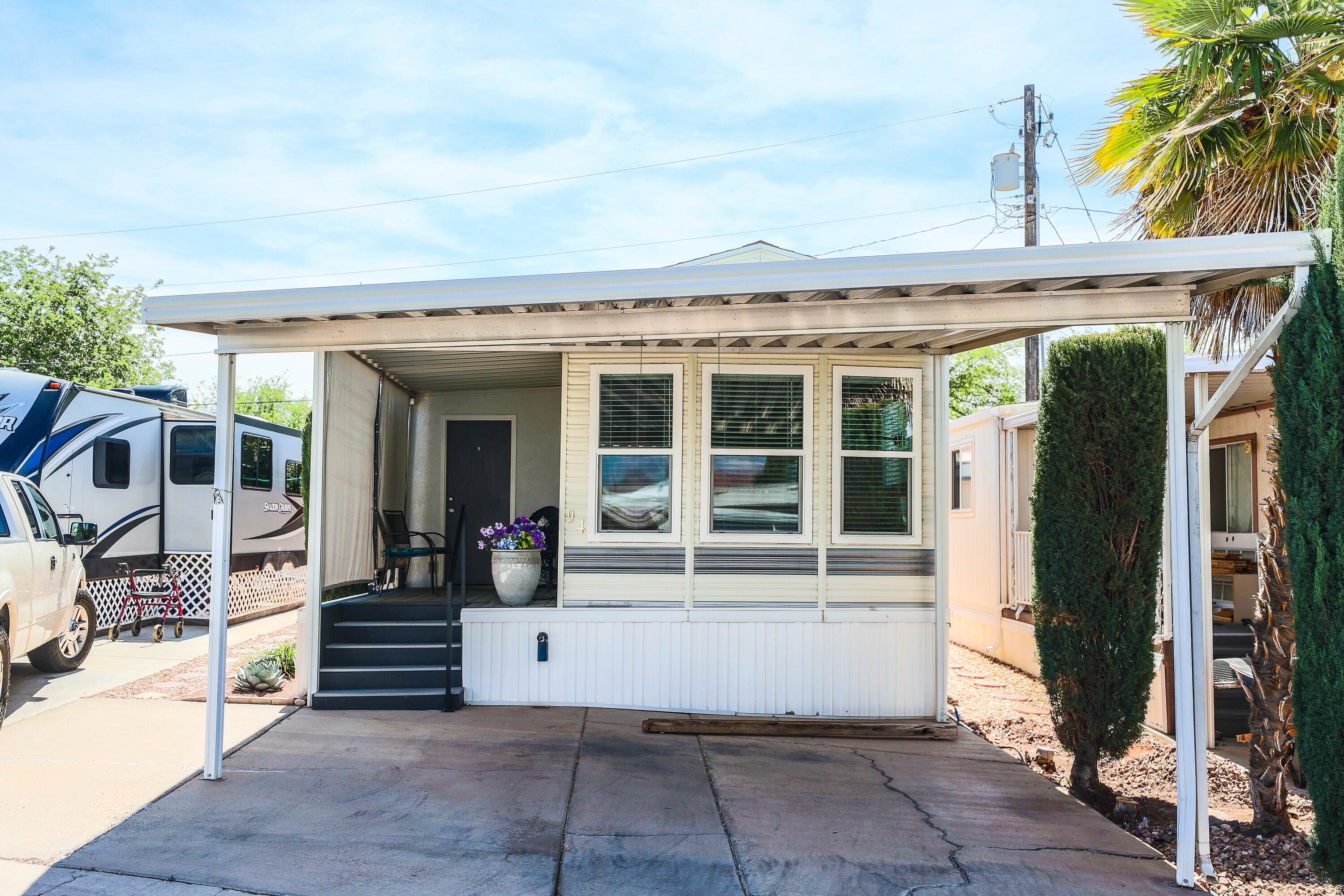 DIXIE DOWNS RV RESORT - Residential