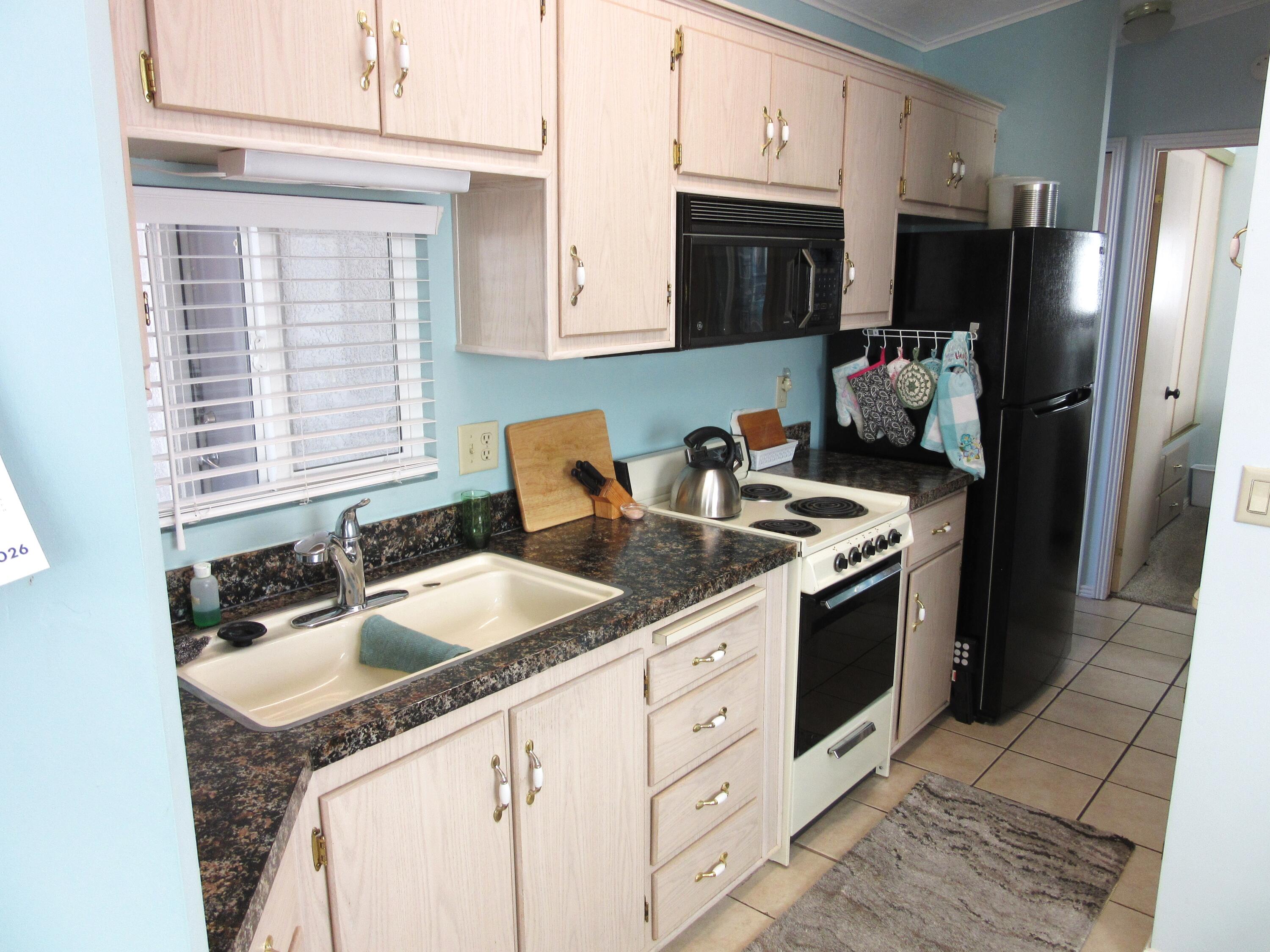 DIXIE DOWNS RV RESORT - Residential