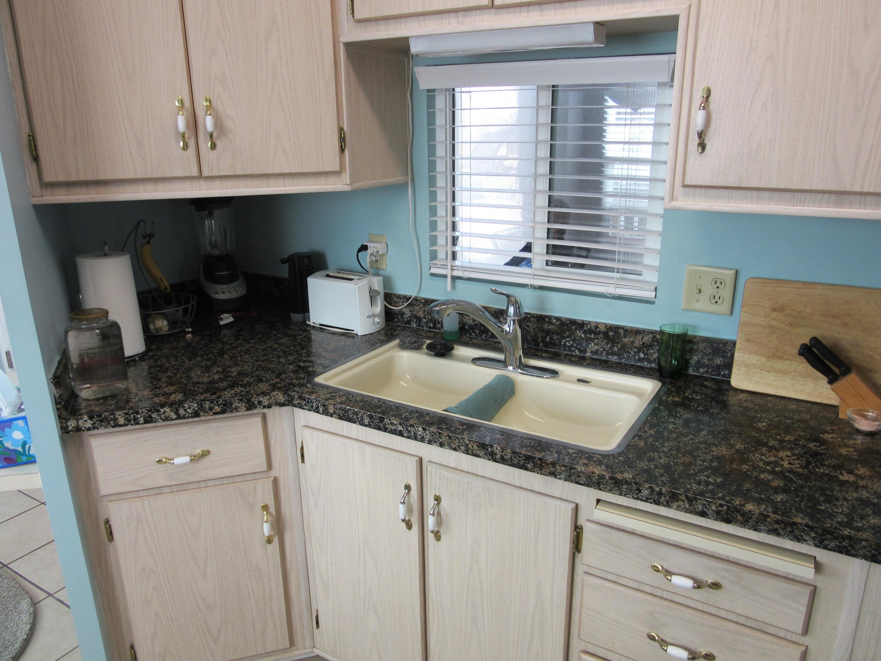 DIXIE DOWNS RV RESORT - Residential