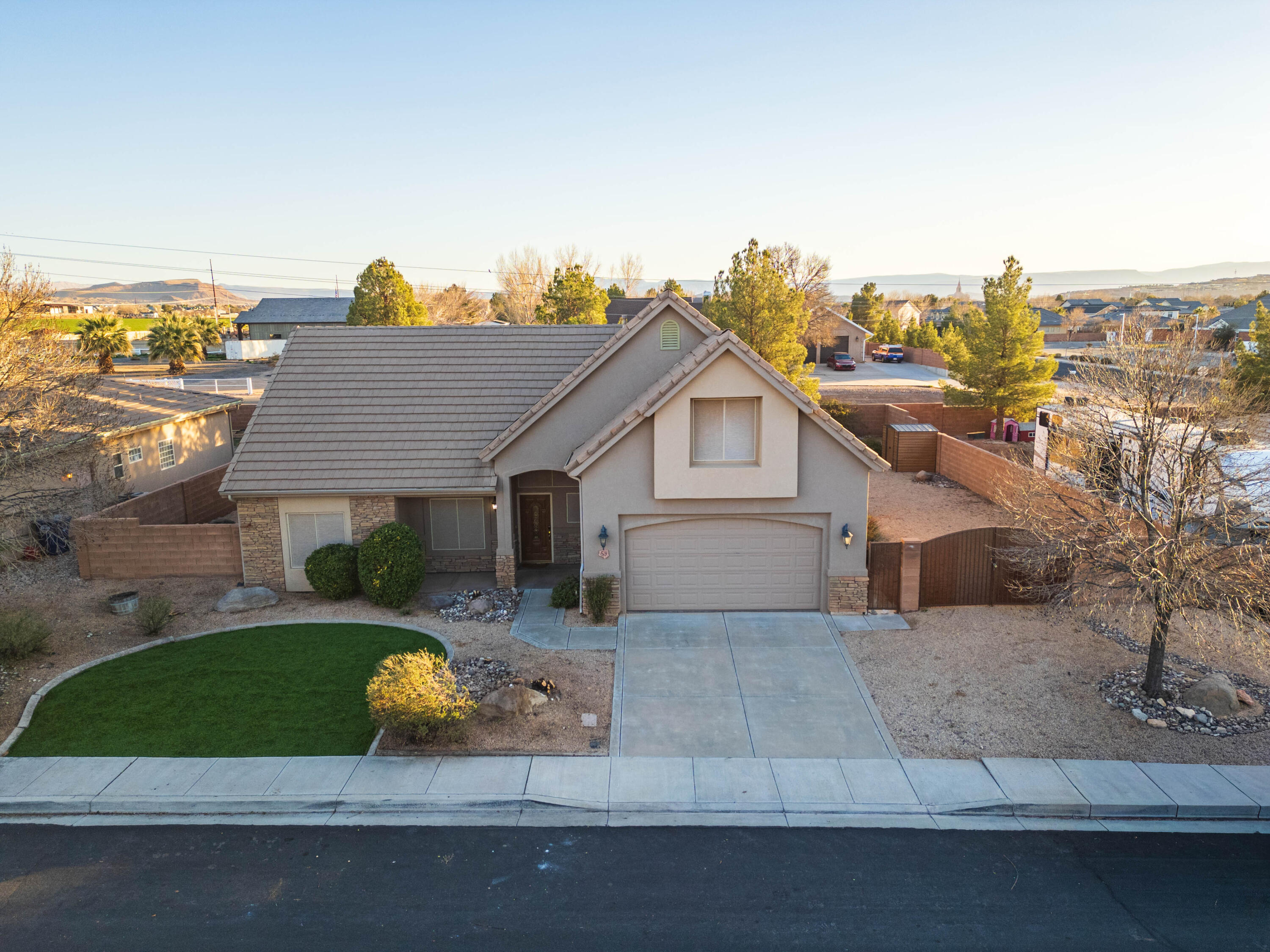 STONECREEK MEADOWS - Residential