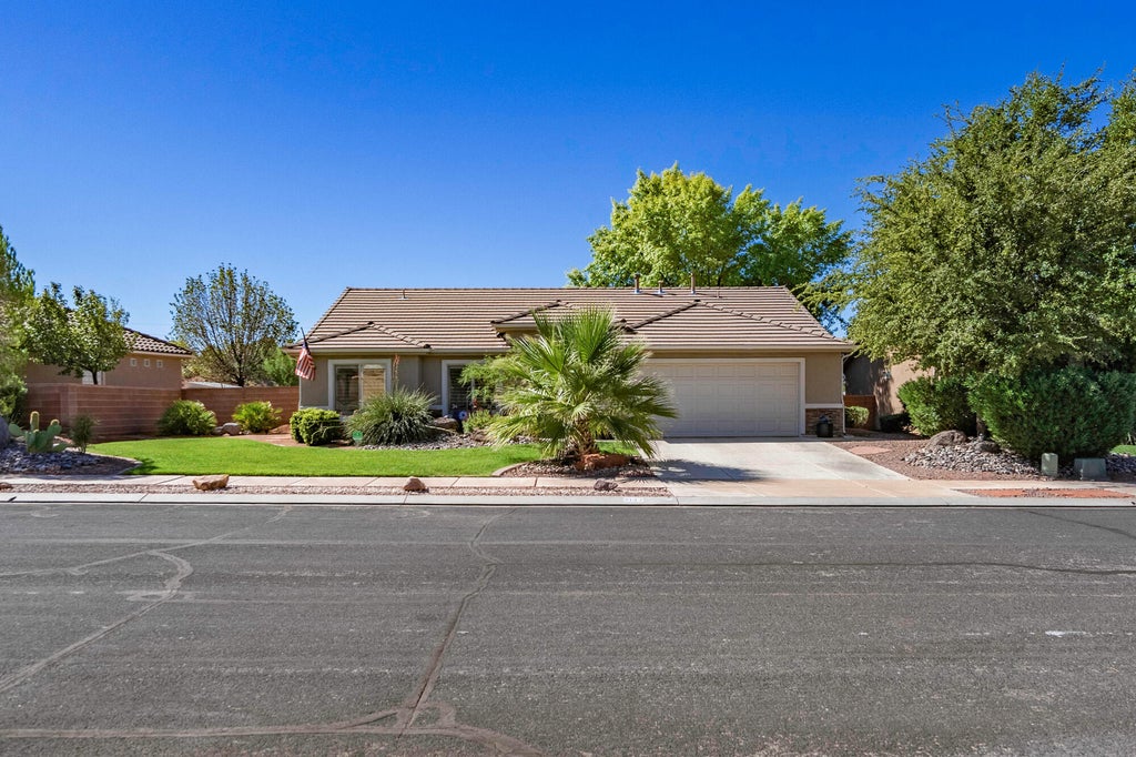 Photo of 2147 W 970 ST N, Saint George, UT 84770 (MLS # 26-276919)