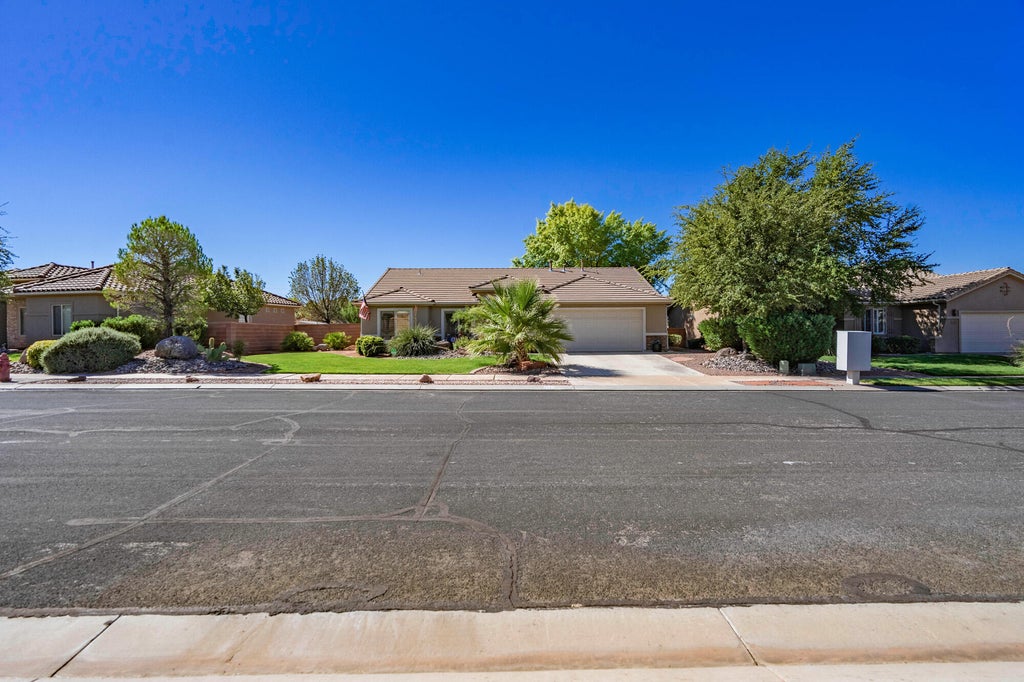 Photo of 2147 W 970 ST N, Saint George, UT 84770 (MLS # 26-276919)