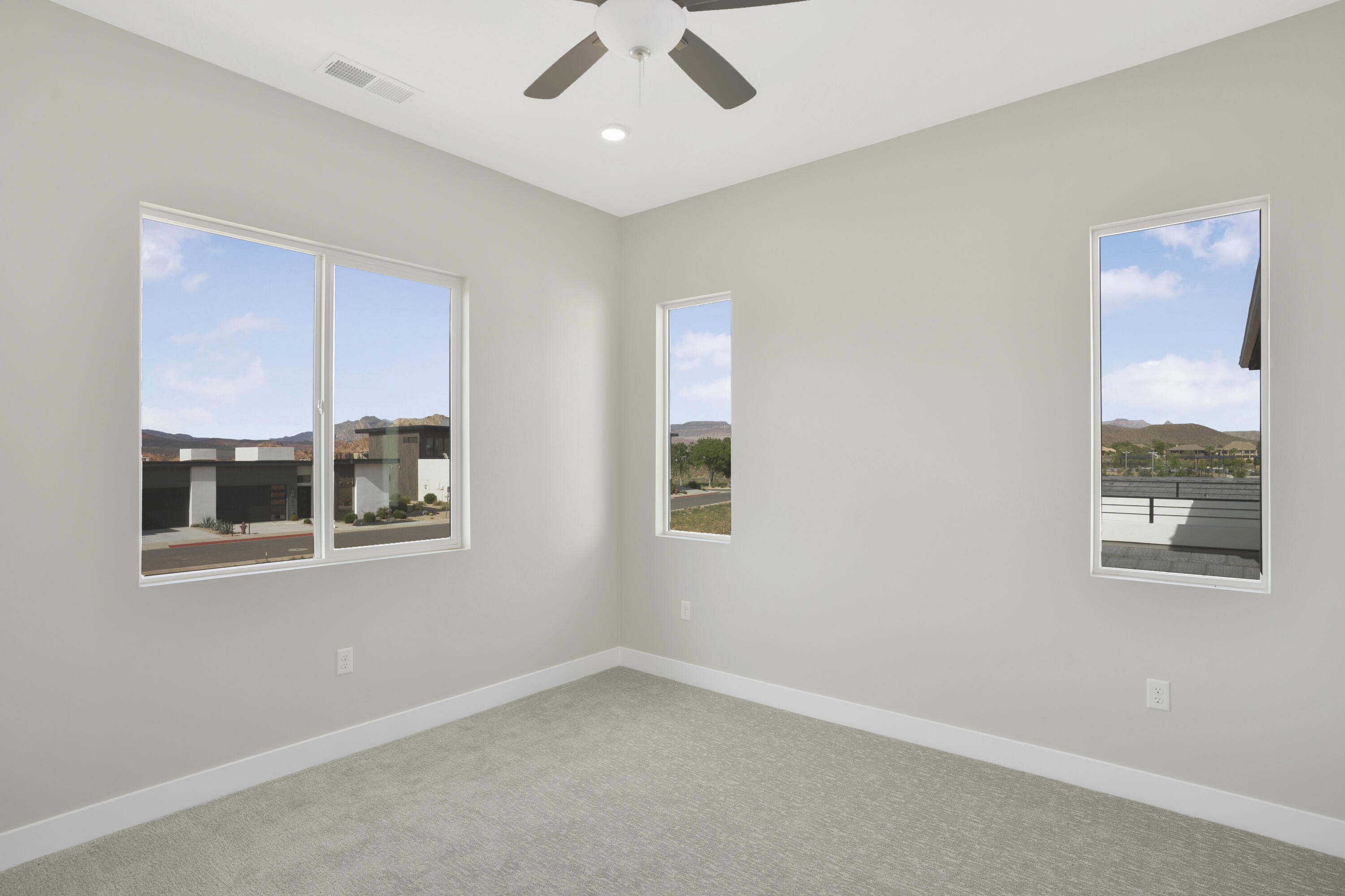 EAGLE POINTE - Residential