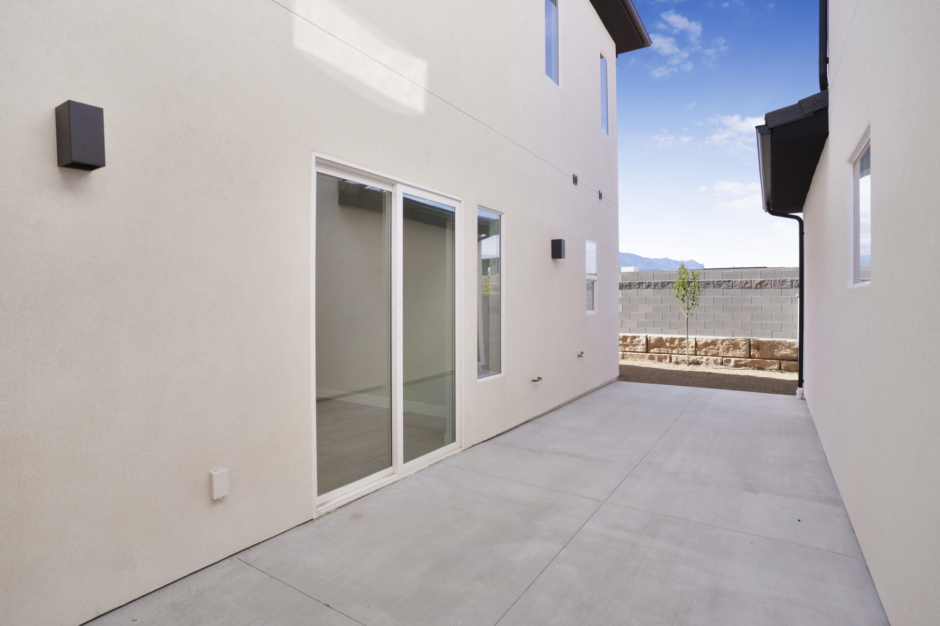EAGLE POINTE - Residential