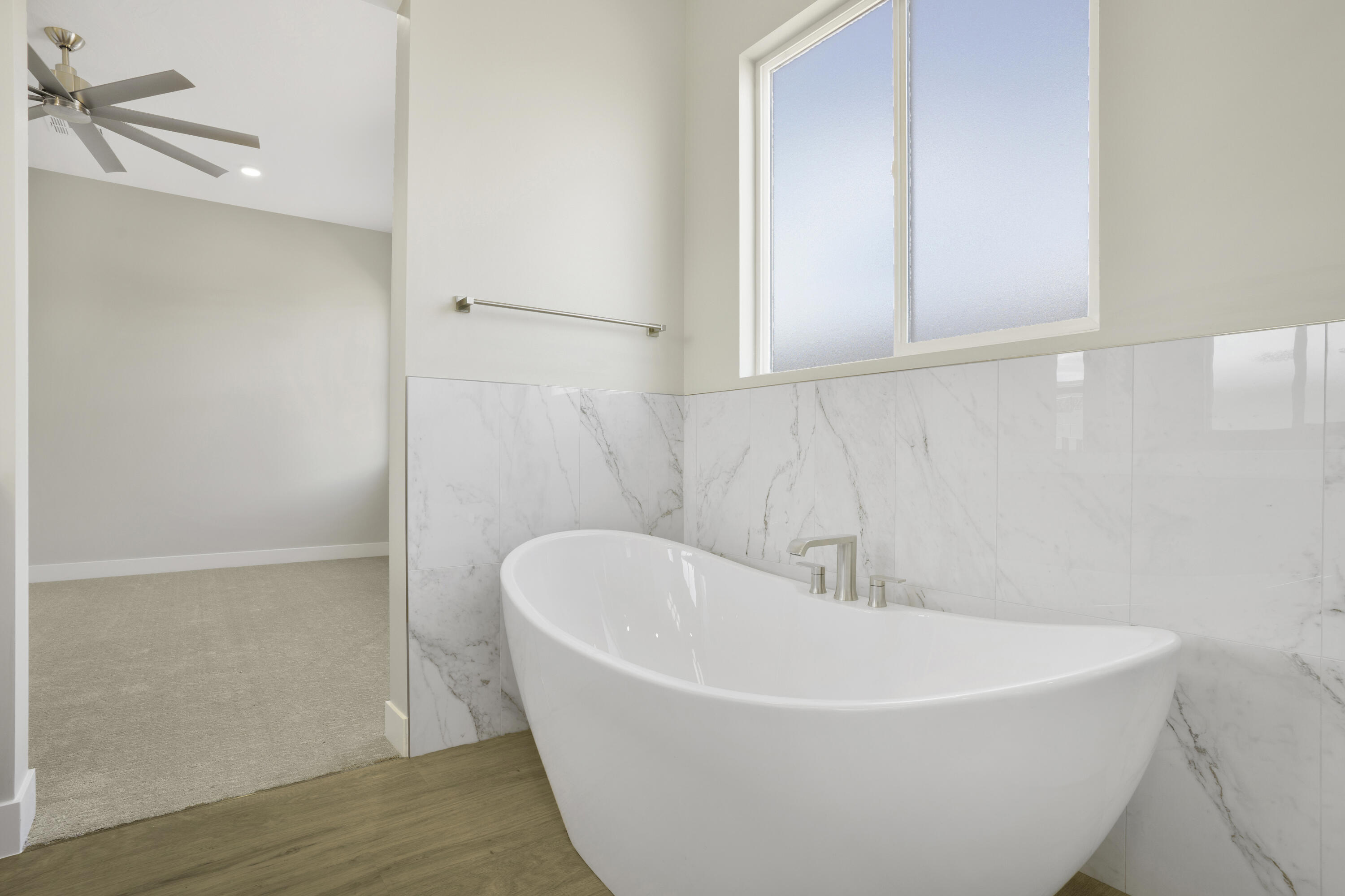 EAGLE POINTE - Residential