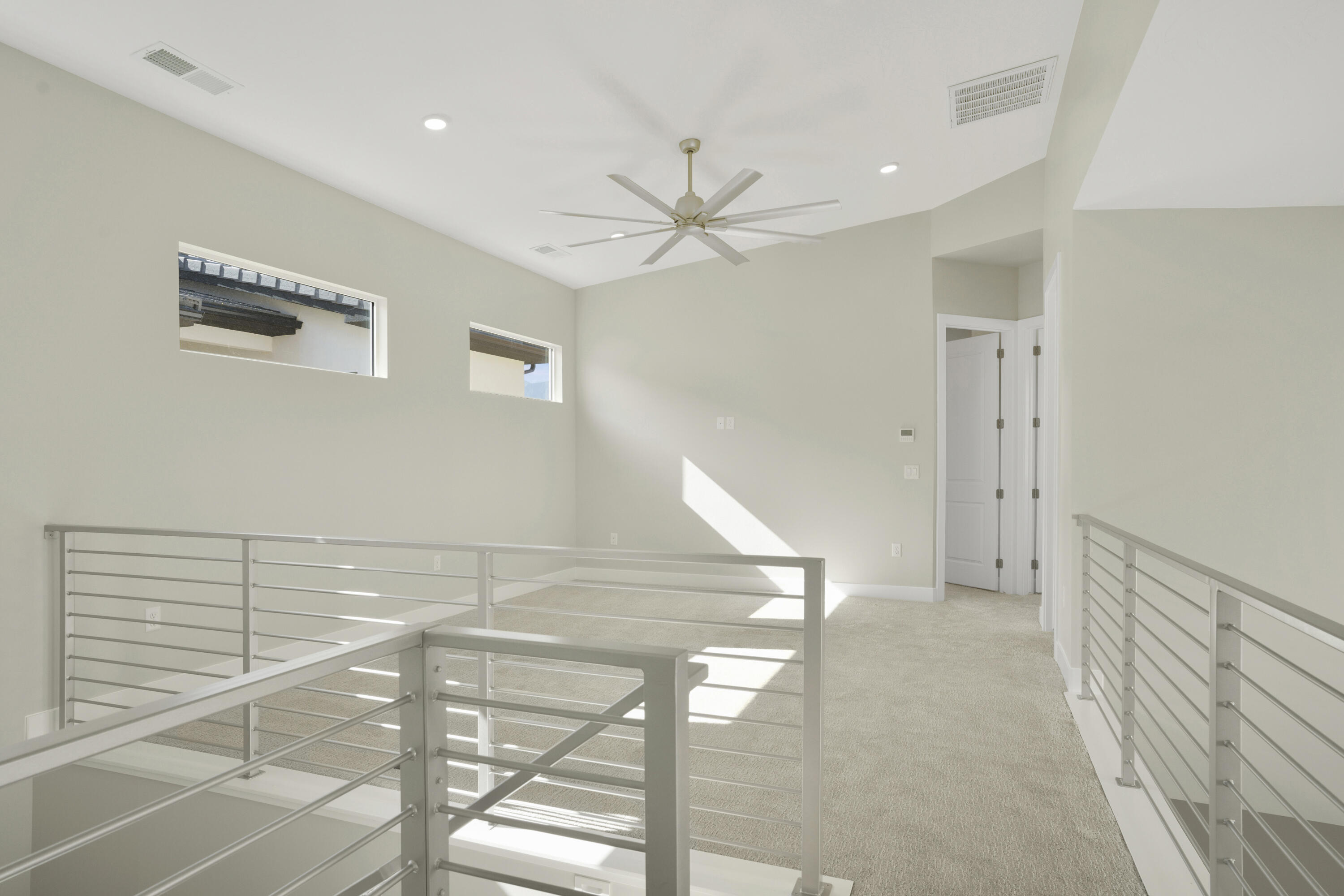 EAGLE POINTE - Residential