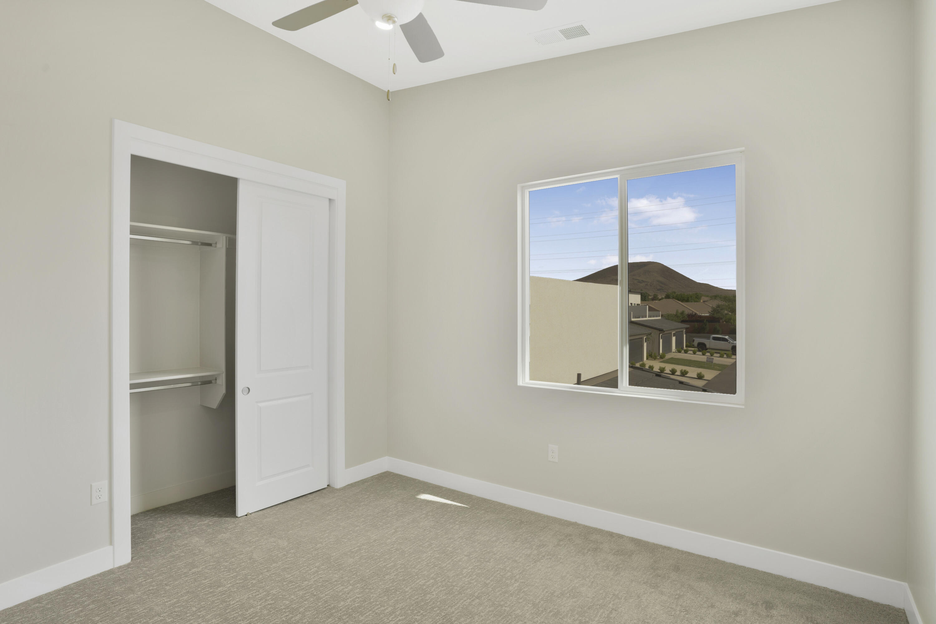 EAGLE POINTE - Residential