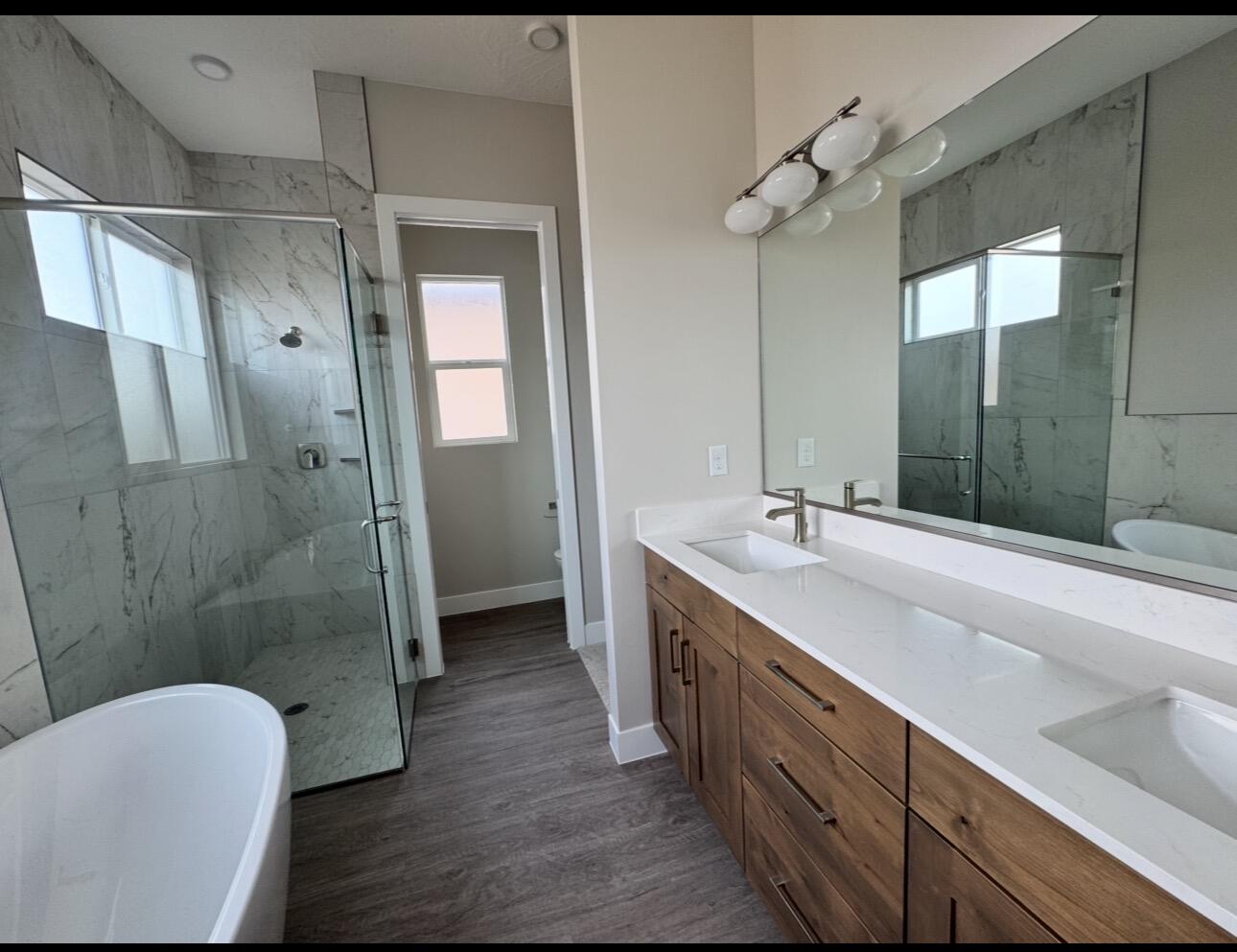 EAGLE POINTE - Residential