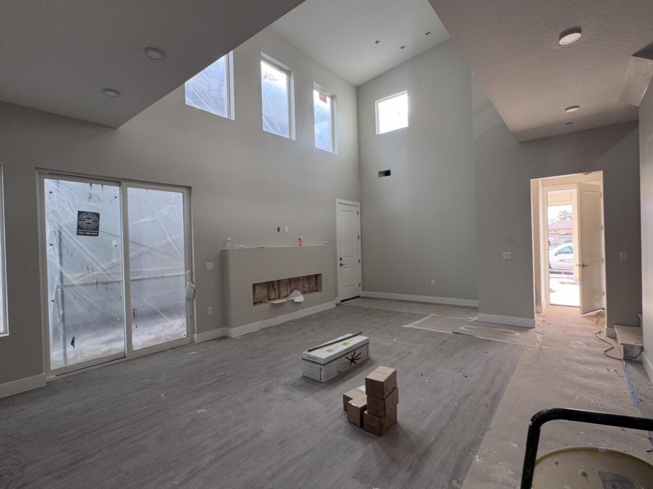 EAGLE POINTE - Residential