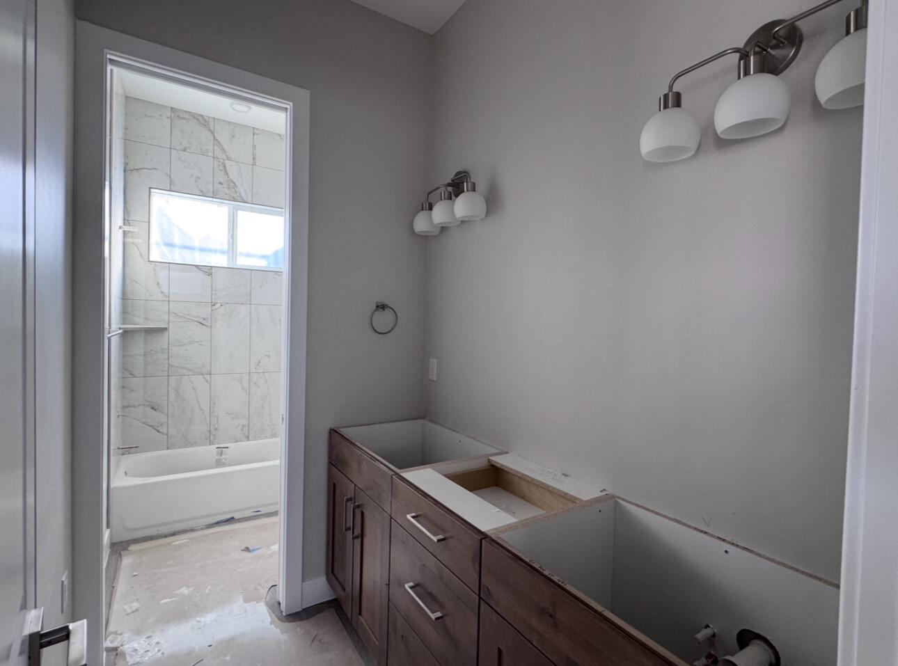 EAGLE POINTE - Residential