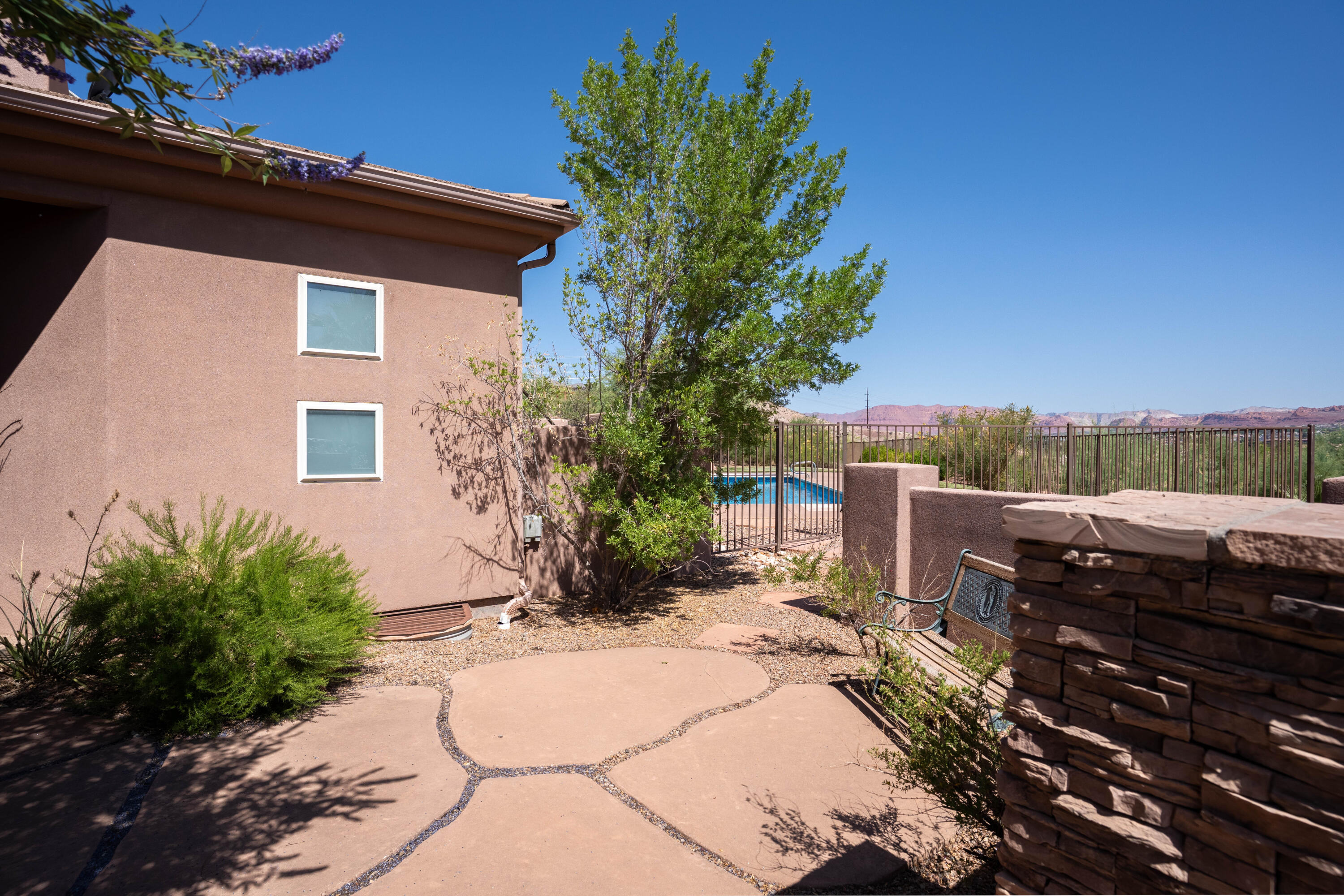 CROWN POINT - Residential