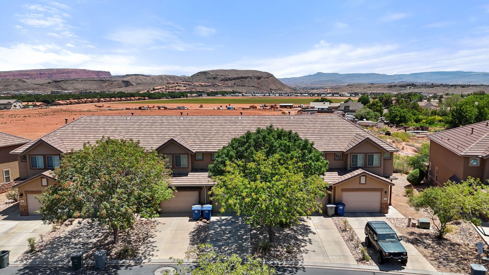 BLUFF VIEW TOWNHOMES - Residential