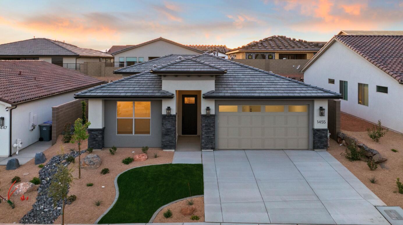 SOLIS AT CORAL CANYON - Residential