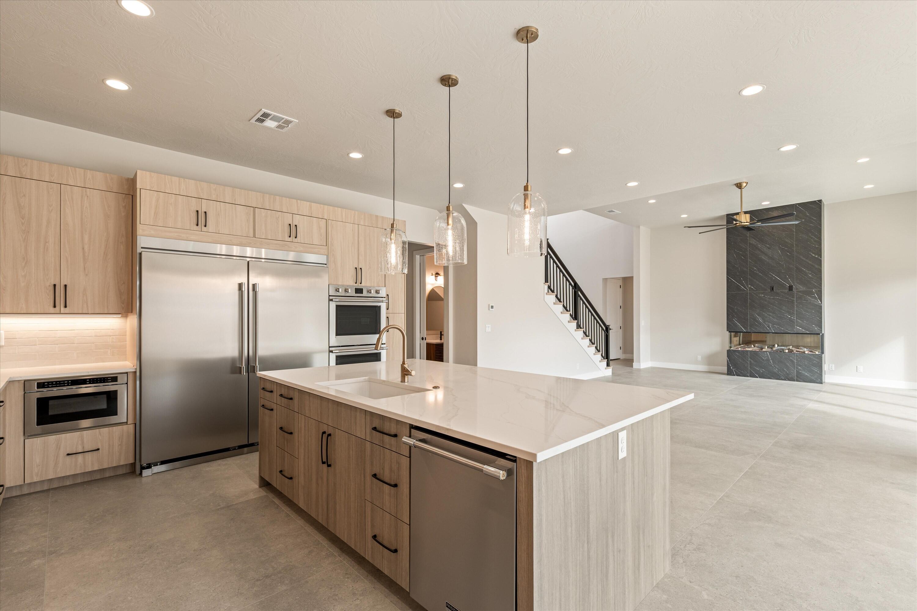 CRIMSON VISTAS - Residential