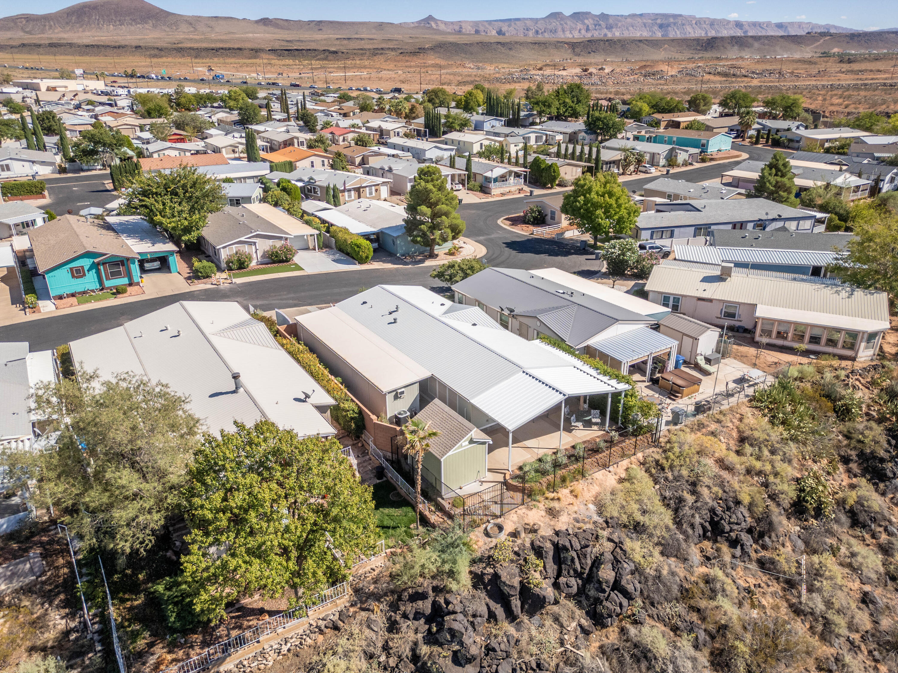 LAVA BLUFF MOBILE HOME PARK - Residential