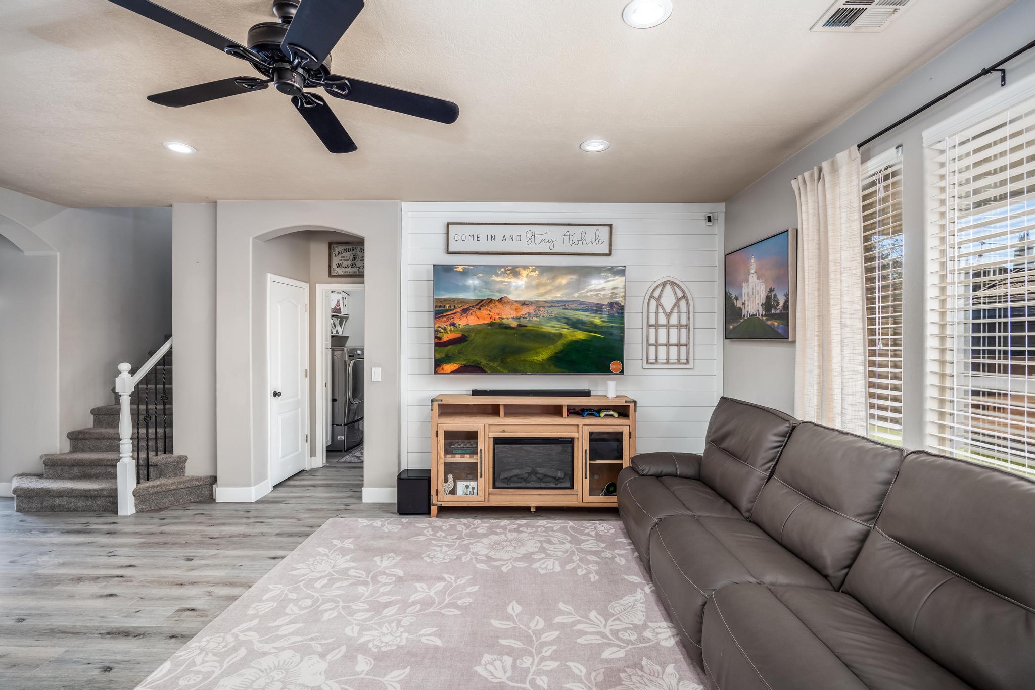 CORONADO RIDGE - Residential