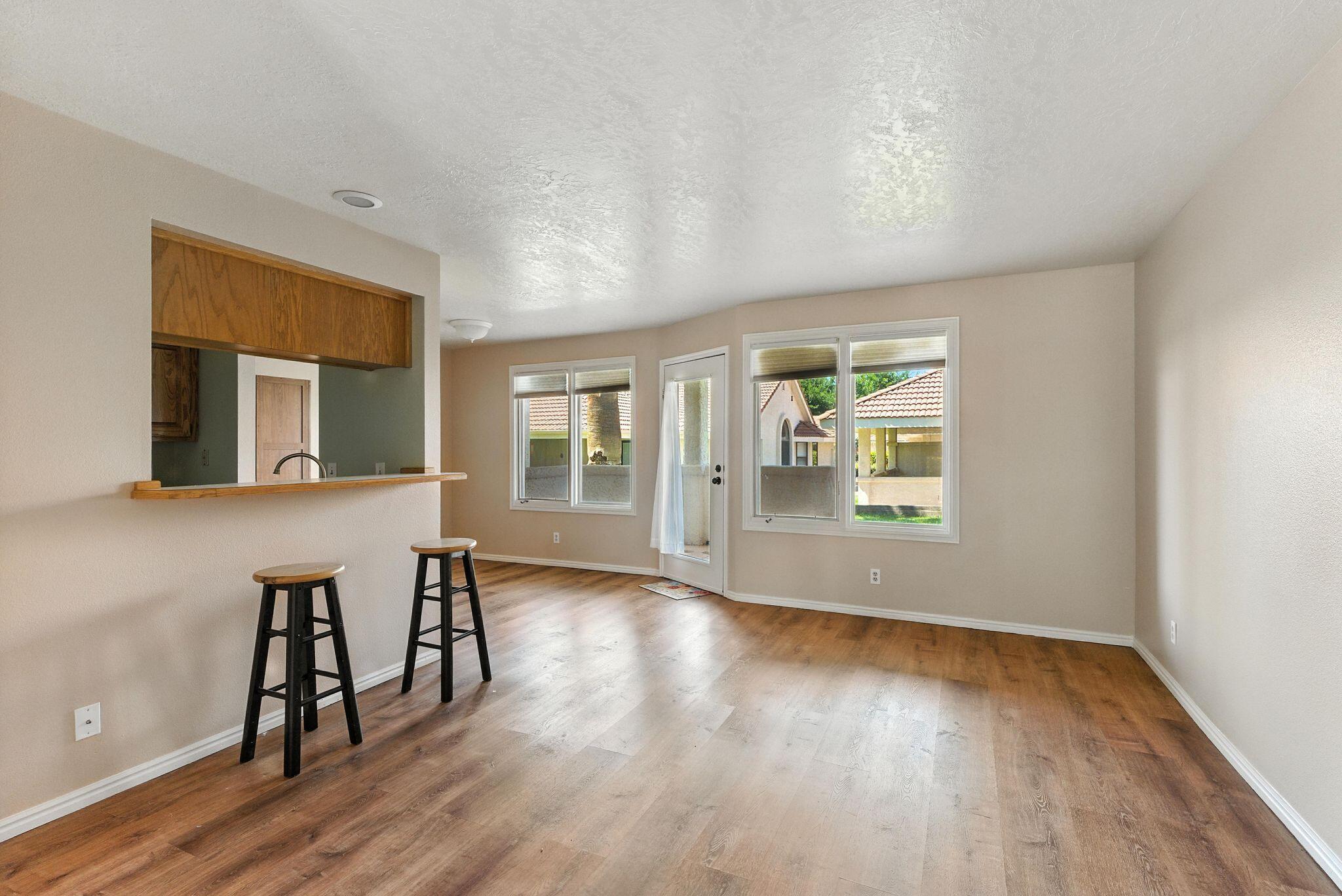 WILLOW RUN RESORT CONDOS - Residential