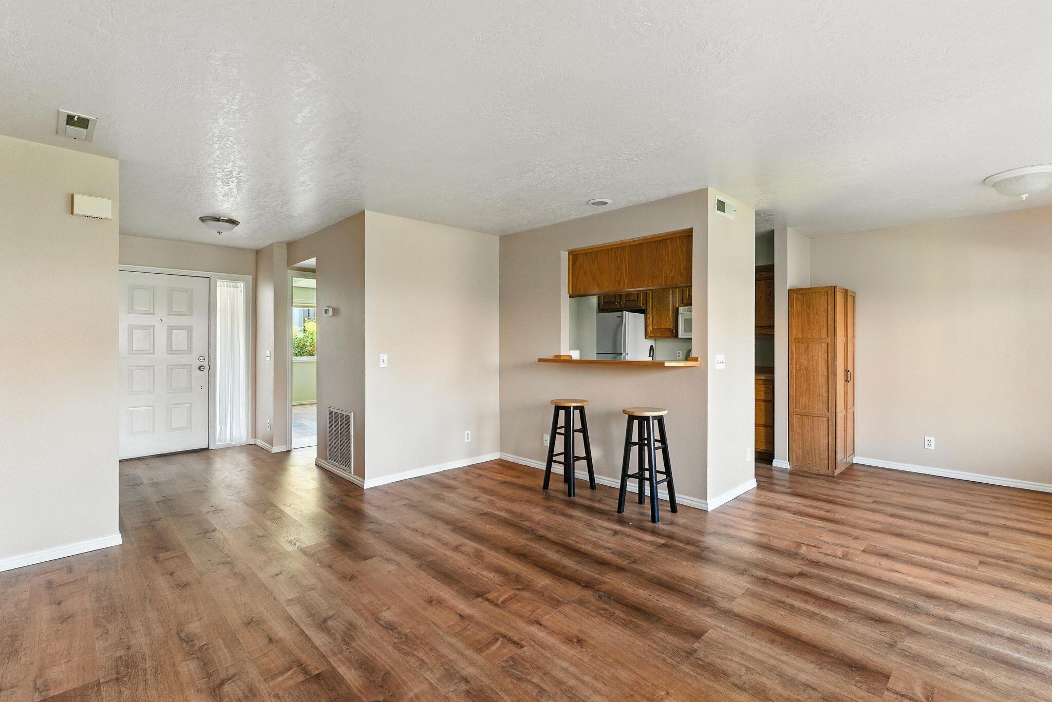 WILLOW RUN RESORT CONDOS - Residential