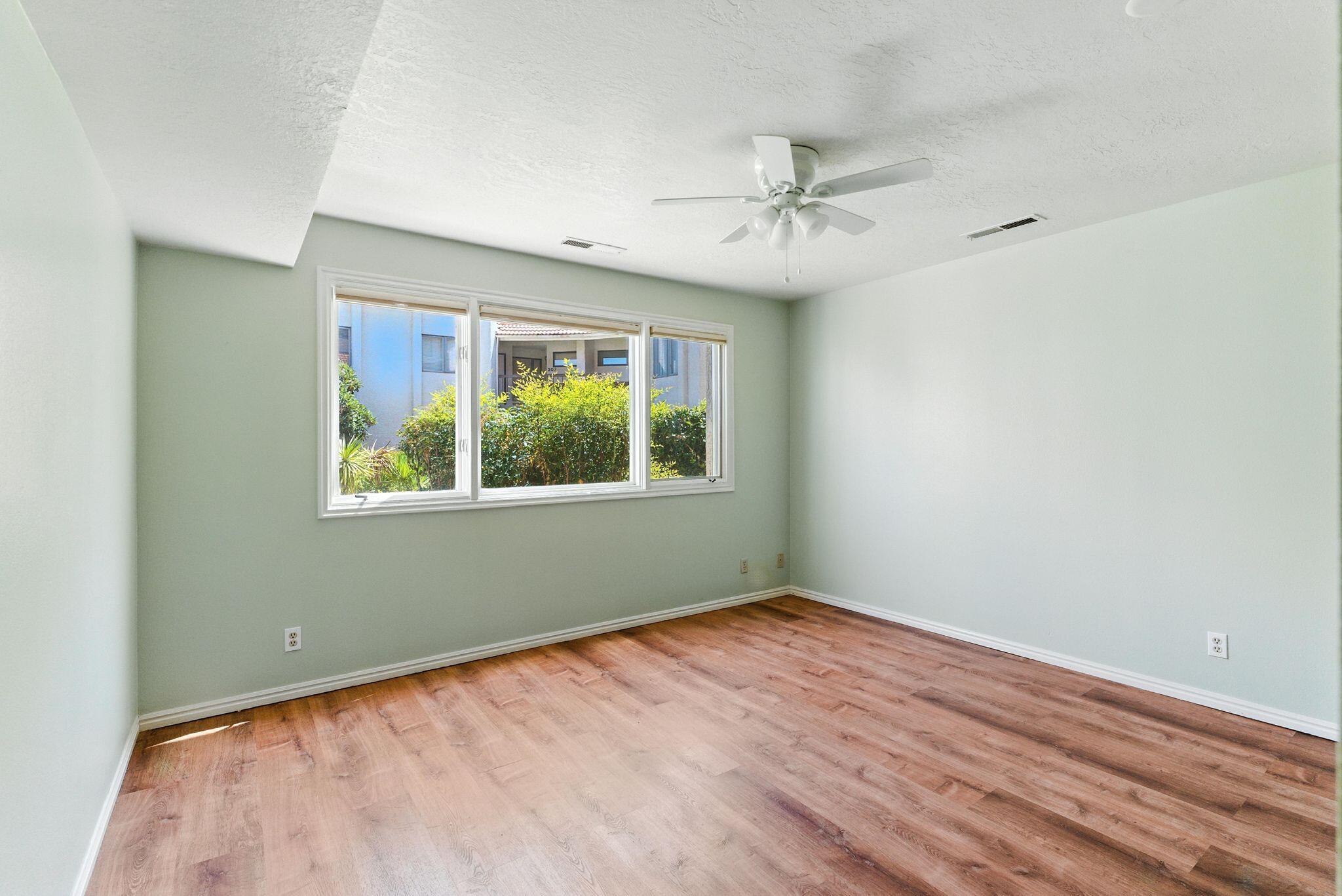 WILLOW RUN RESORT CONDOS - Residential