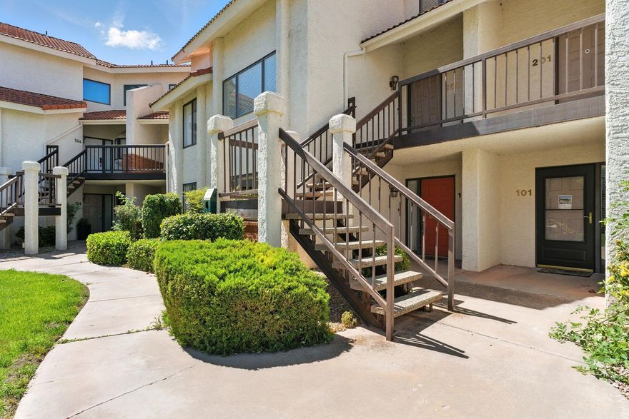 This ground-level condo offers strong potential as a rental or affordable starter home. Located in a quiet, convenient neighborhood, it features an open floor plan and easy access to great amenities. Whether you're investing or downsizing, this property offers a smart buy in a well-positioned area. Schedule a tour today.