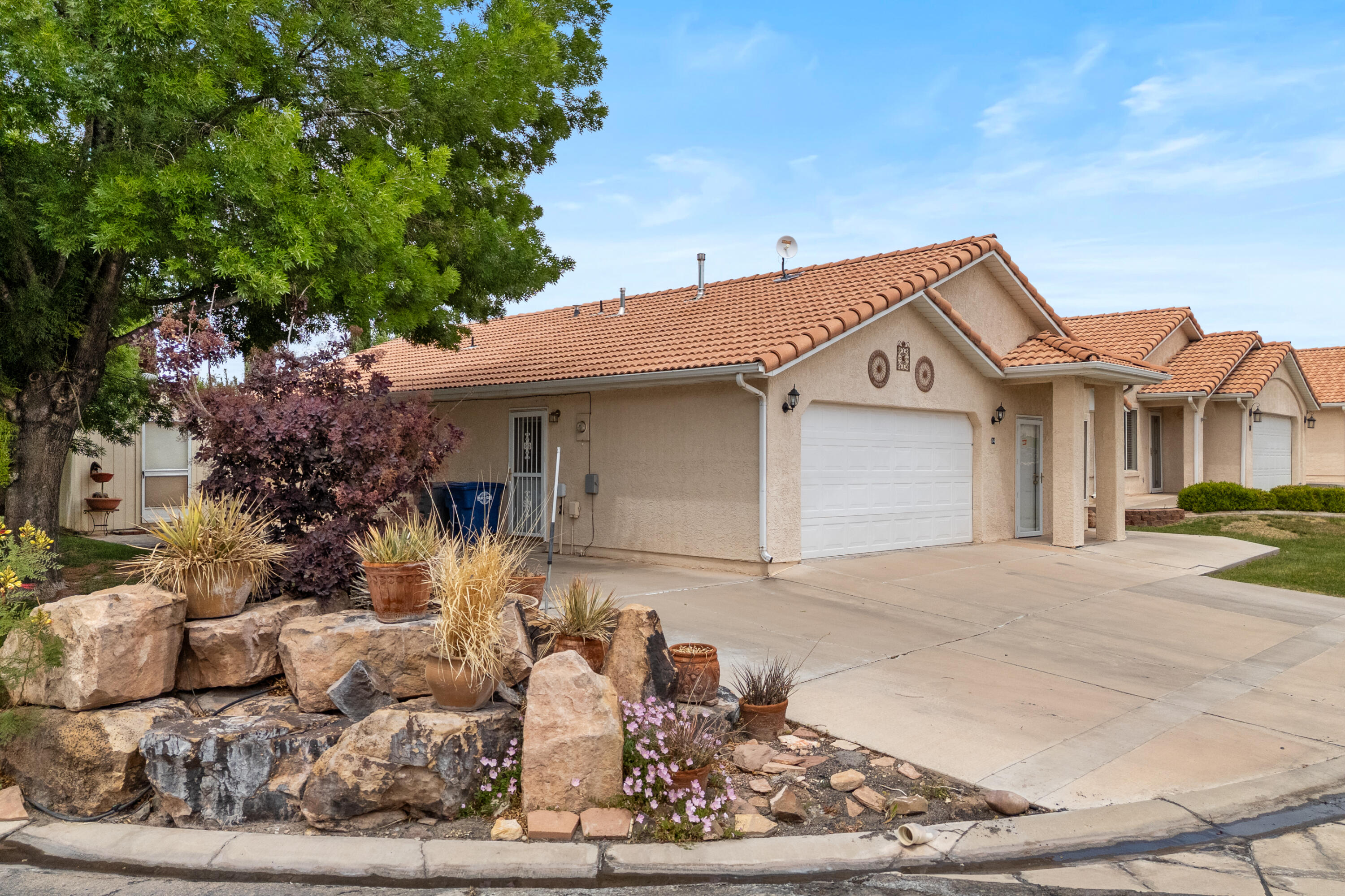 HORIZONS WEST - Residential