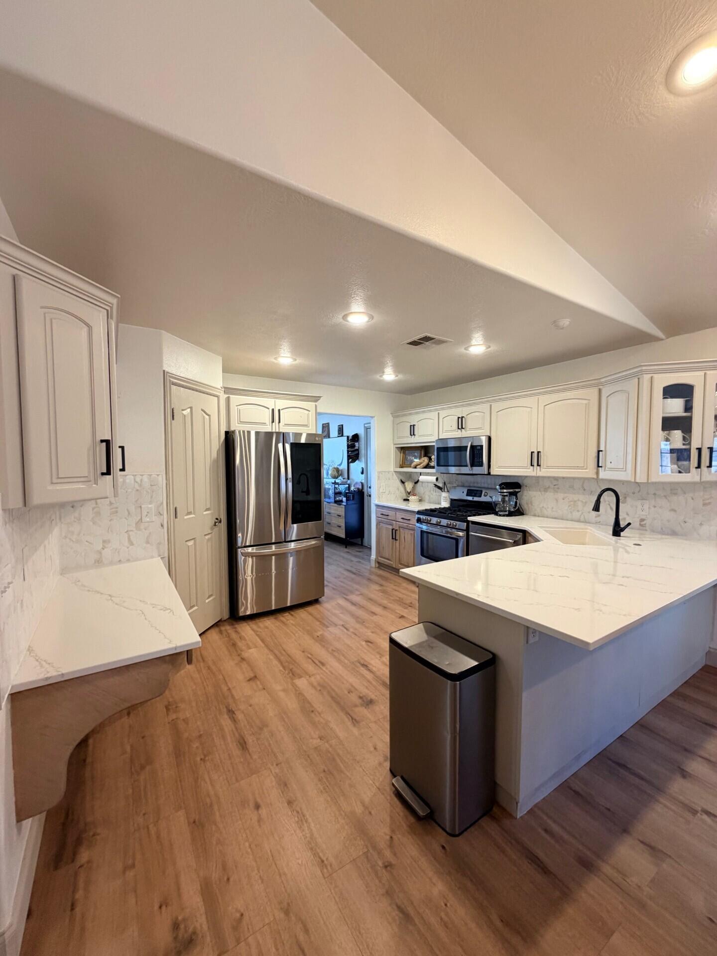 CANTERWOOD ESTATES - Residential