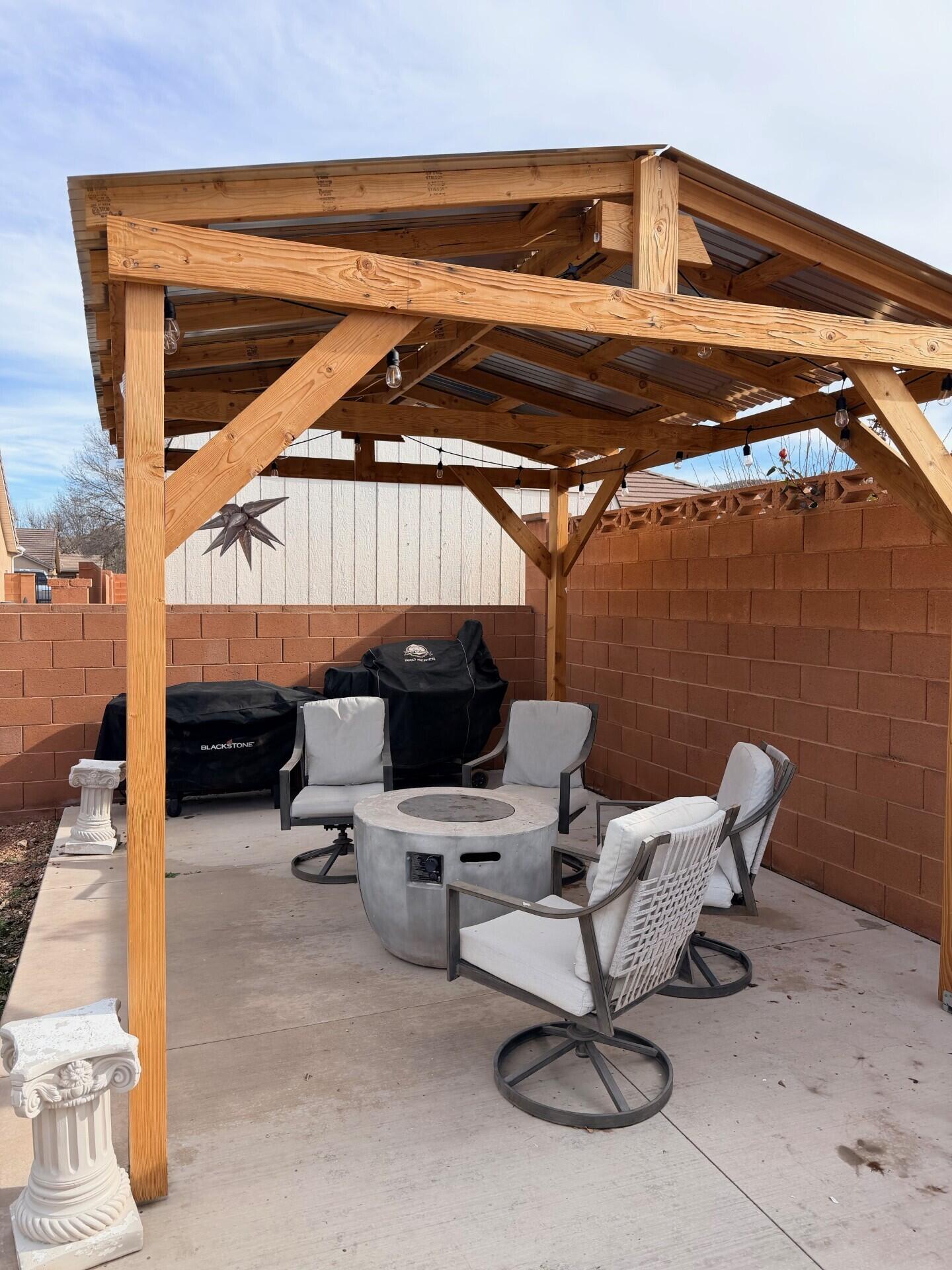 CANTERWOOD ESTATES - Residential