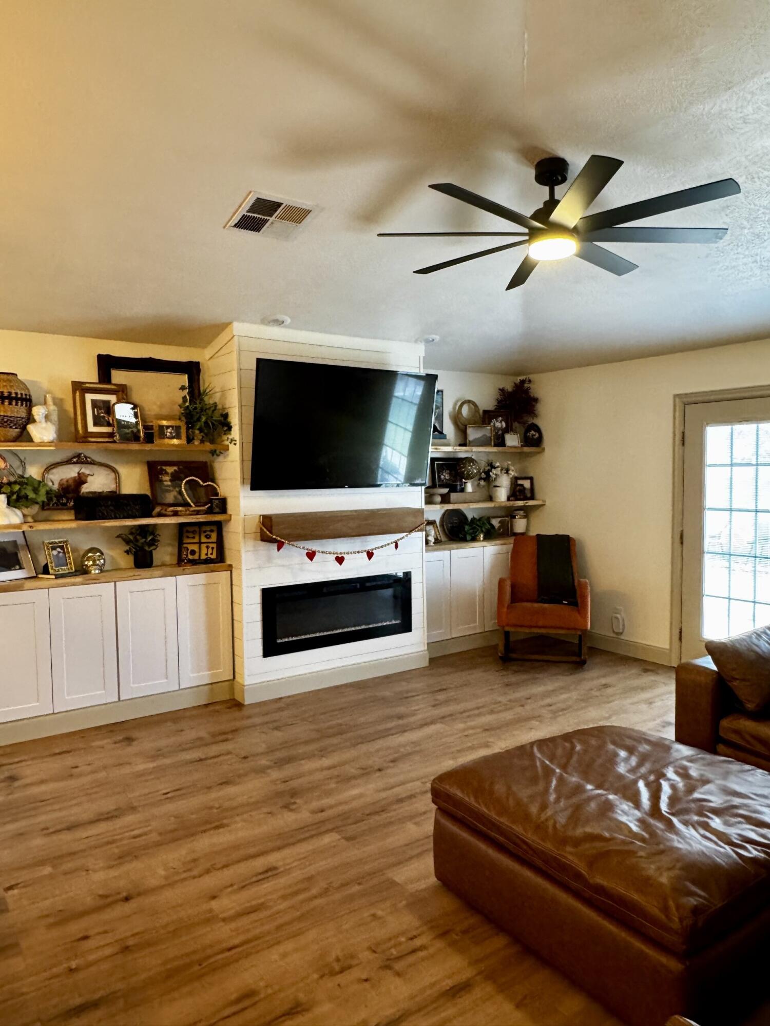 CANTERWOOD ESTATES - Residential