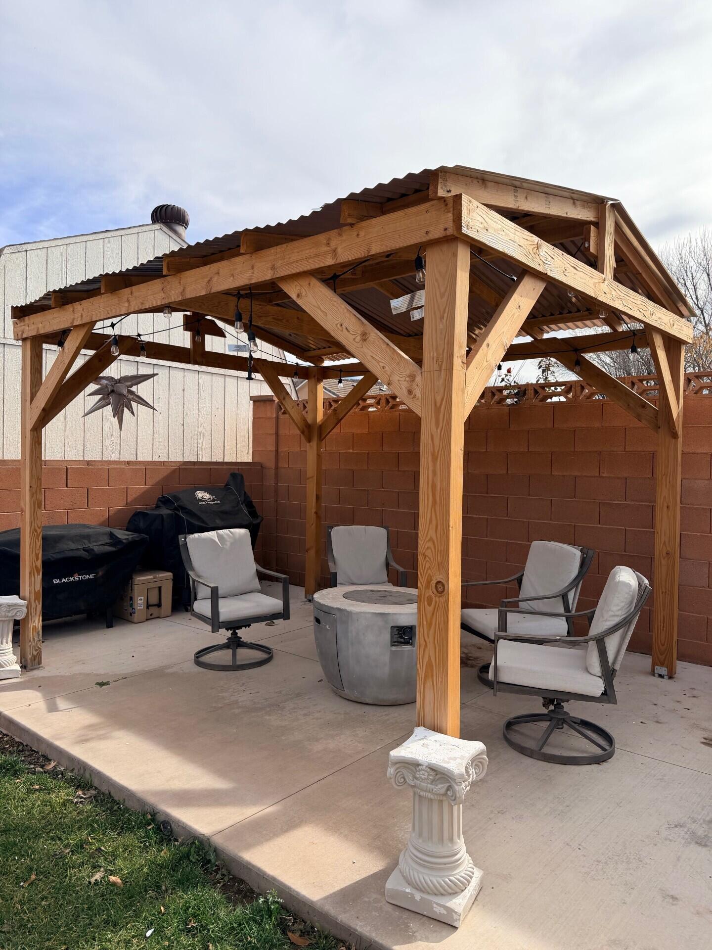 CANTERWOOD ESTATES - Residential