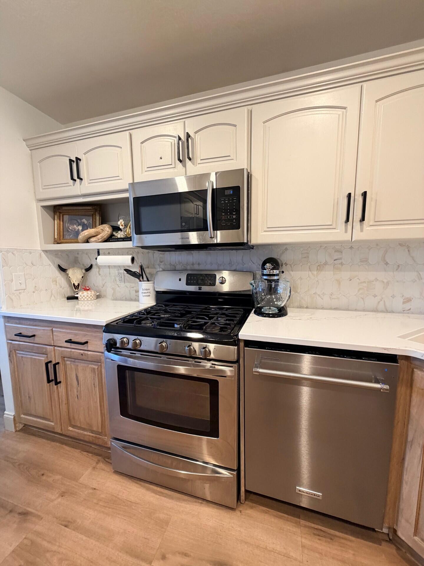 CANTERWOOD ESTATES - Residential