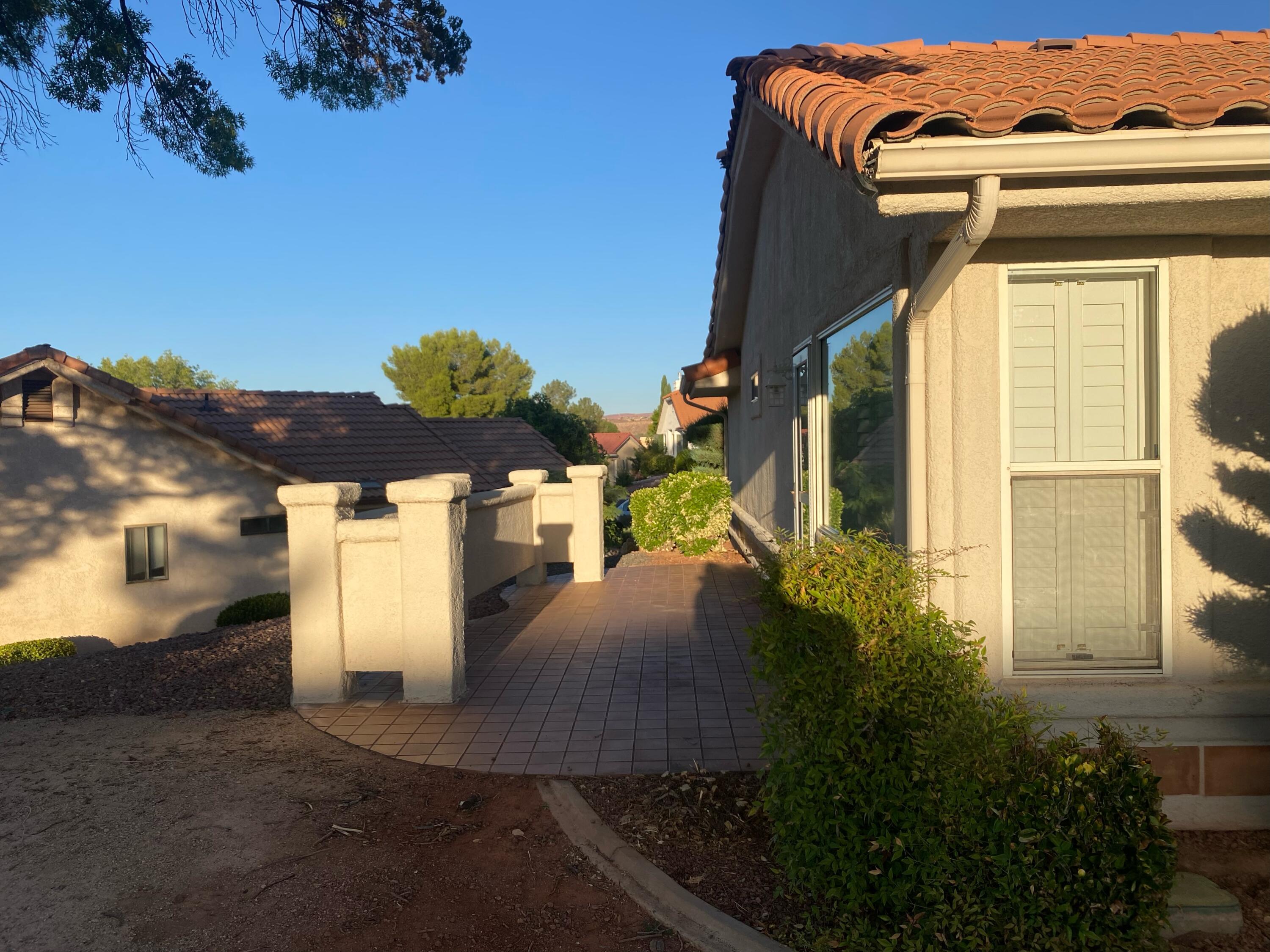 DESERT IMAGES TOWNHOMES - Residential