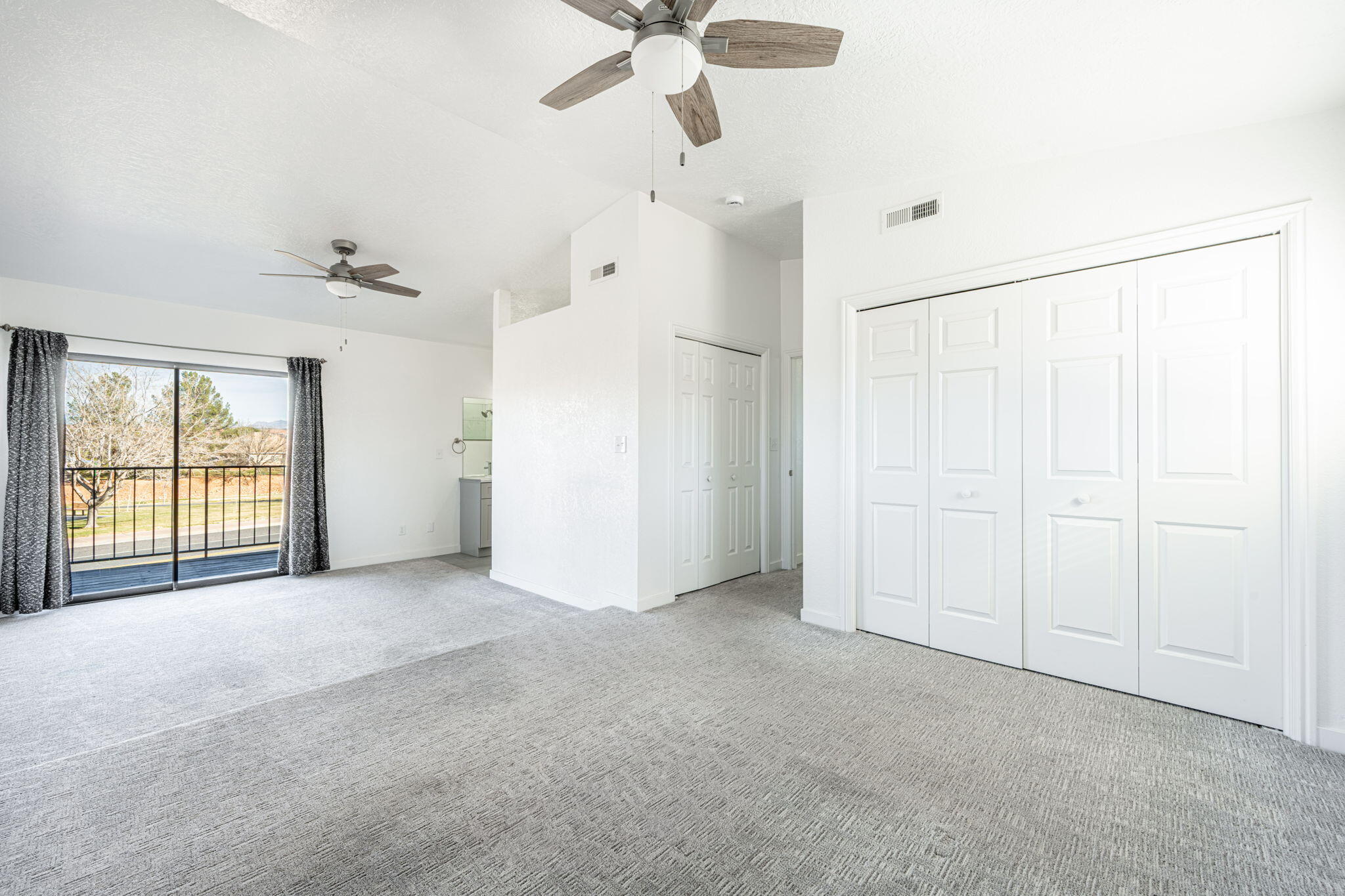 BLOOMINGTON HILLS - Residential