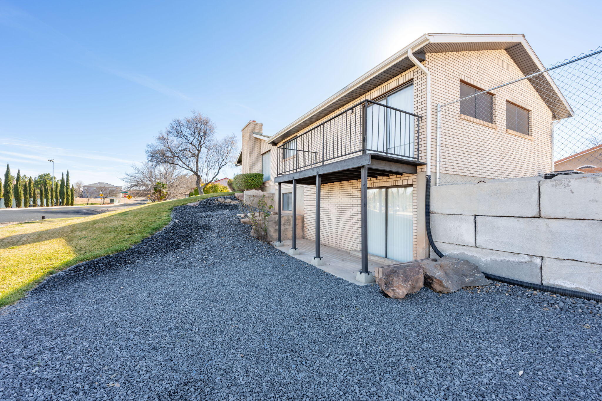 BLOOMINGTON HILLS - Residential