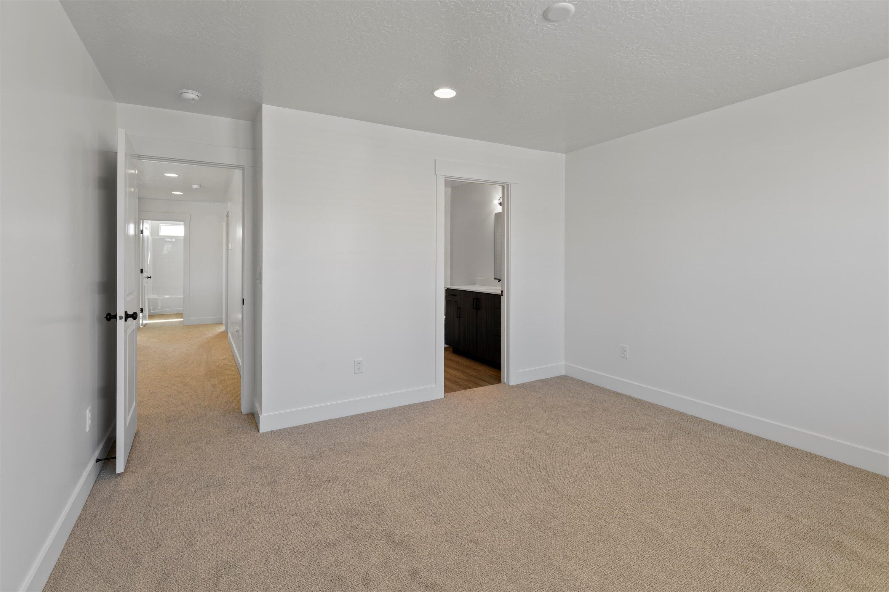 SOUTH DESERT TH - Residential