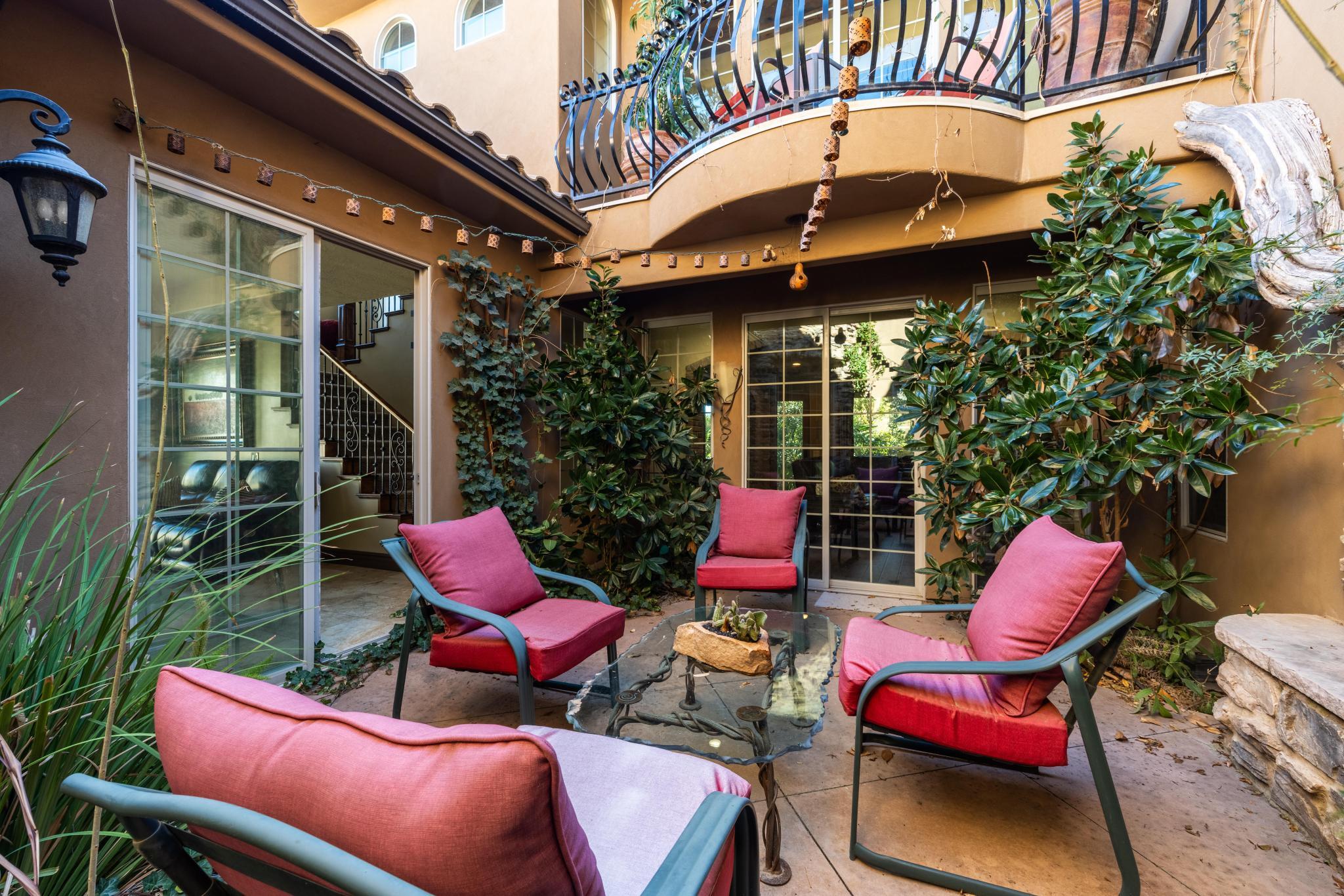 VILLA BONITA ON MALAGA - Residential