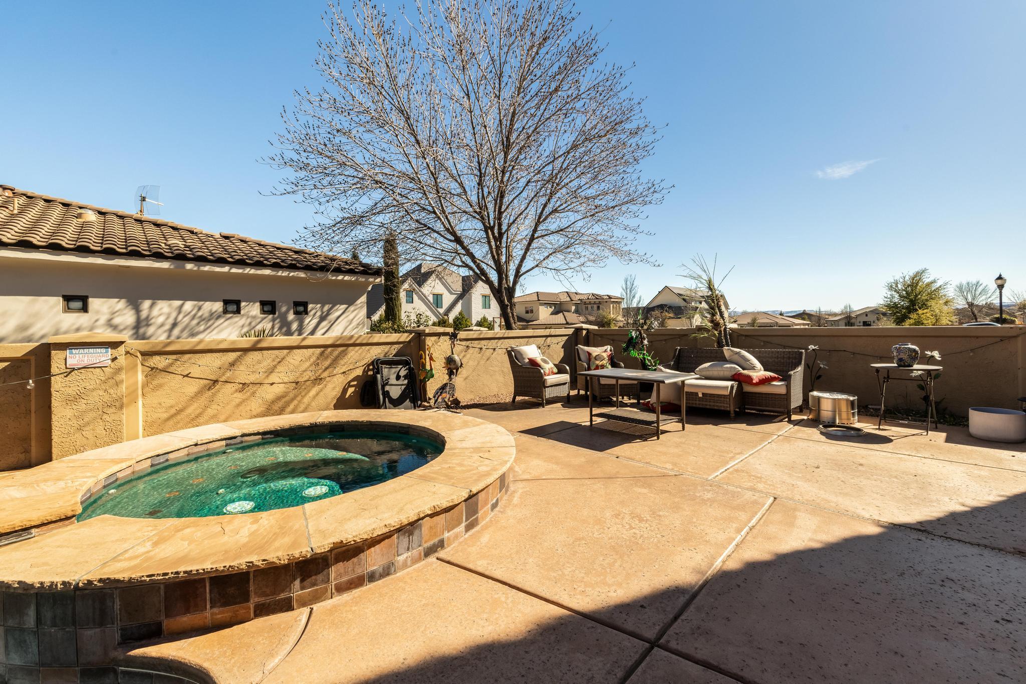 VILLA BONITA ON MALAGA - Residential