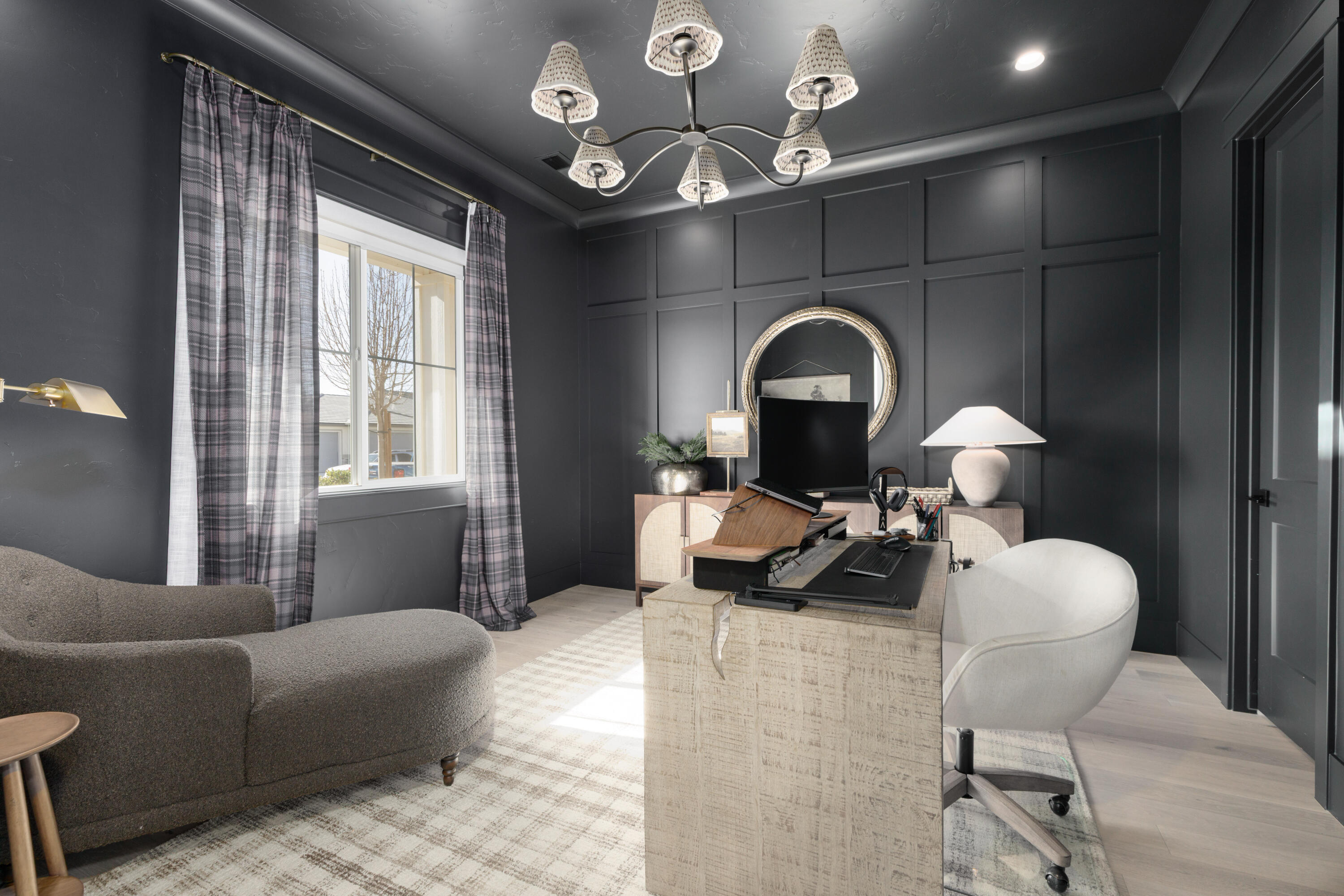 CRIMSON FIELDS - Residential