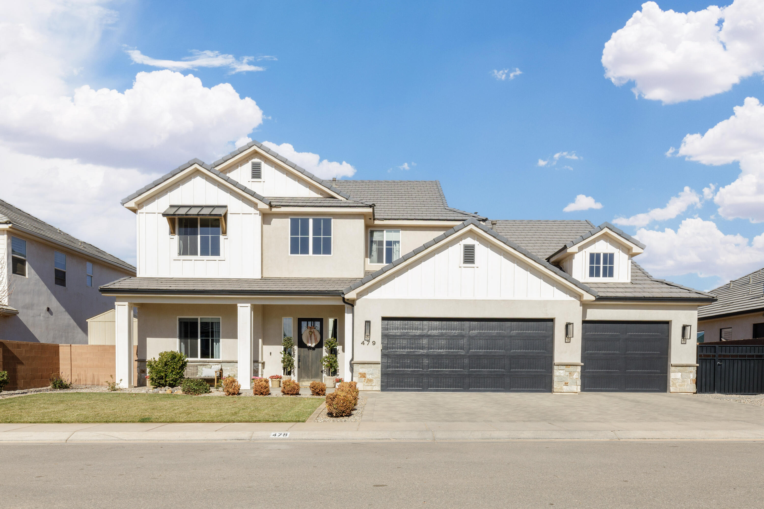 CRIMSON FIELDS - Residential