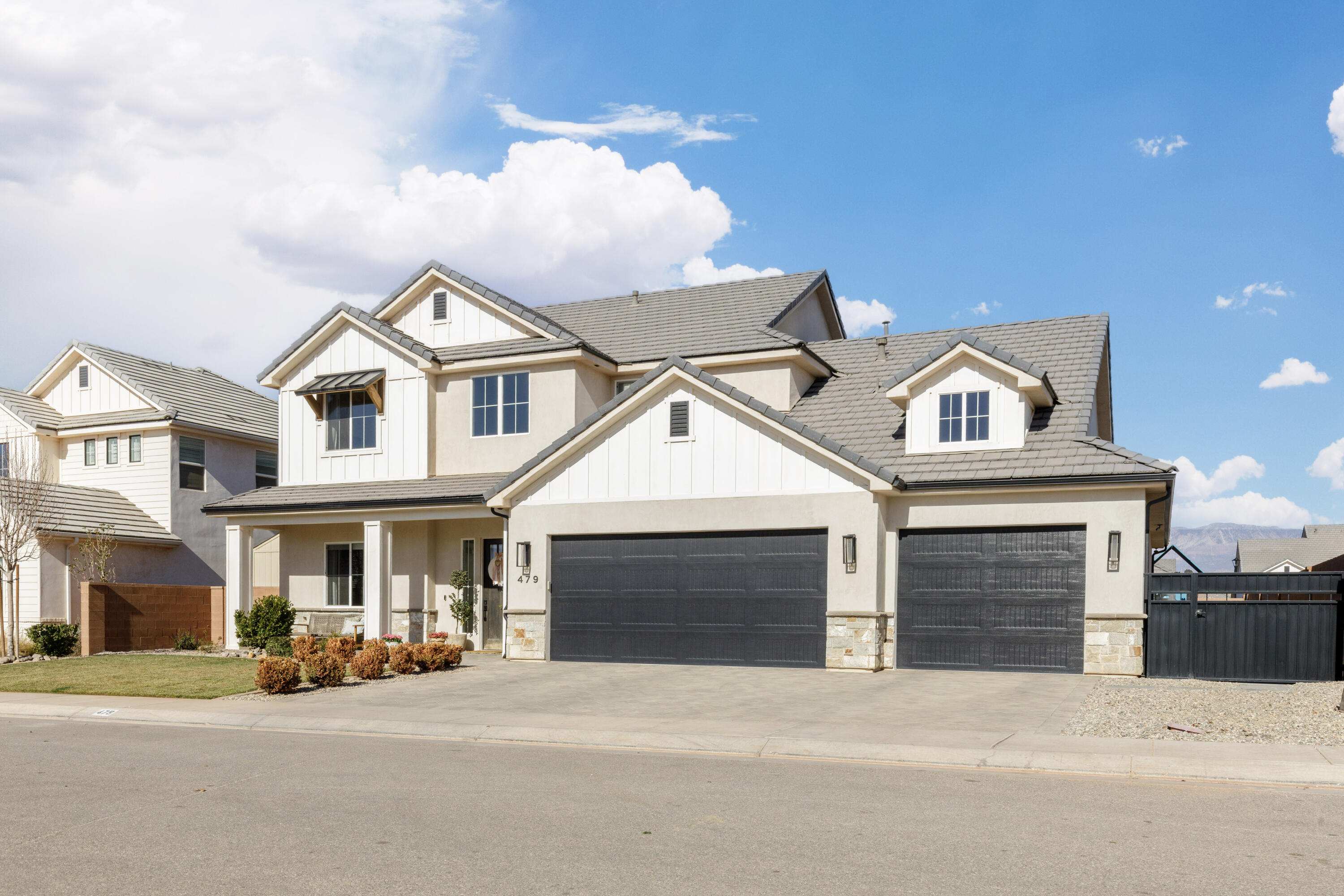 CRIMSON FIELDS - Residential