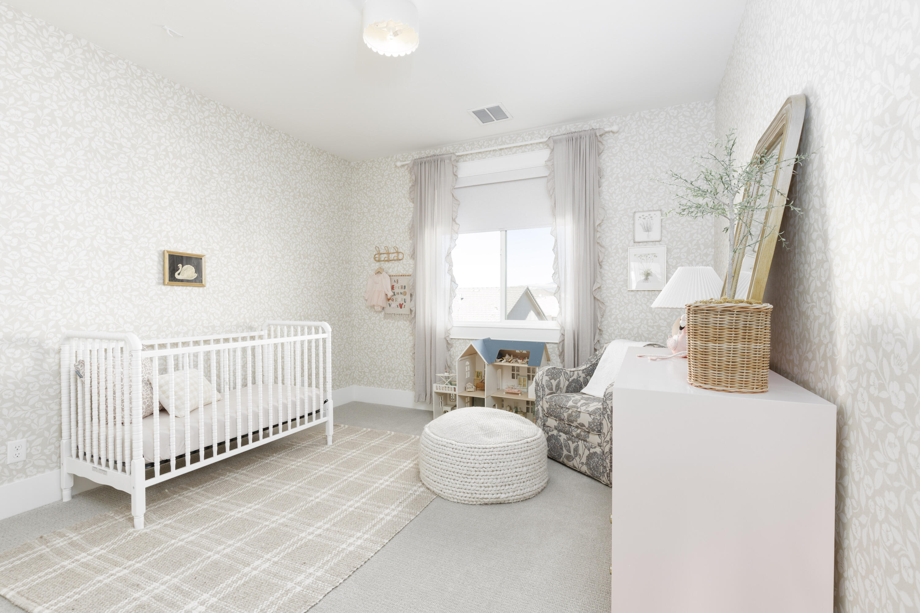 CRIMSON FIELDS - Residential