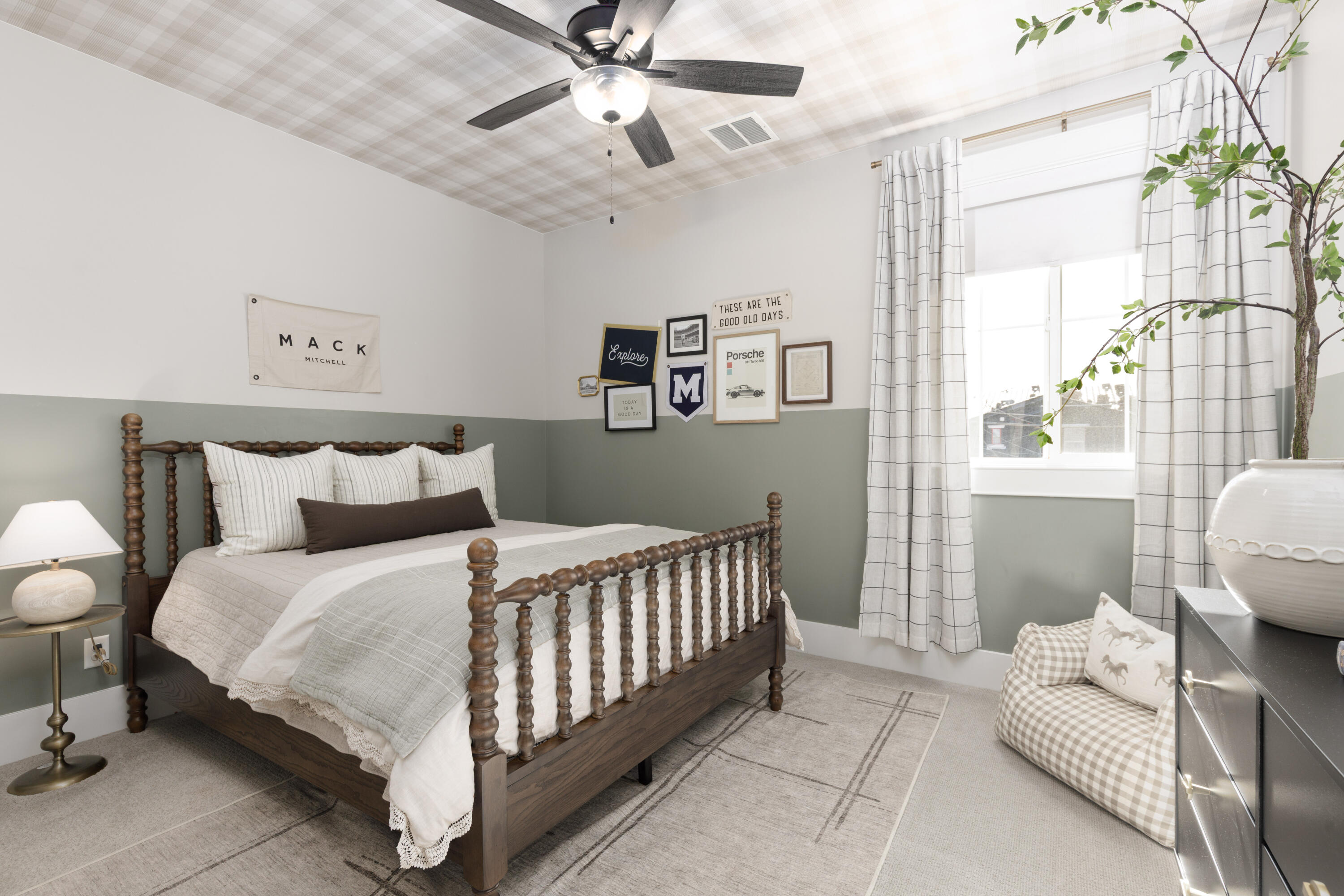 CRIMSON FIELDS - Residential