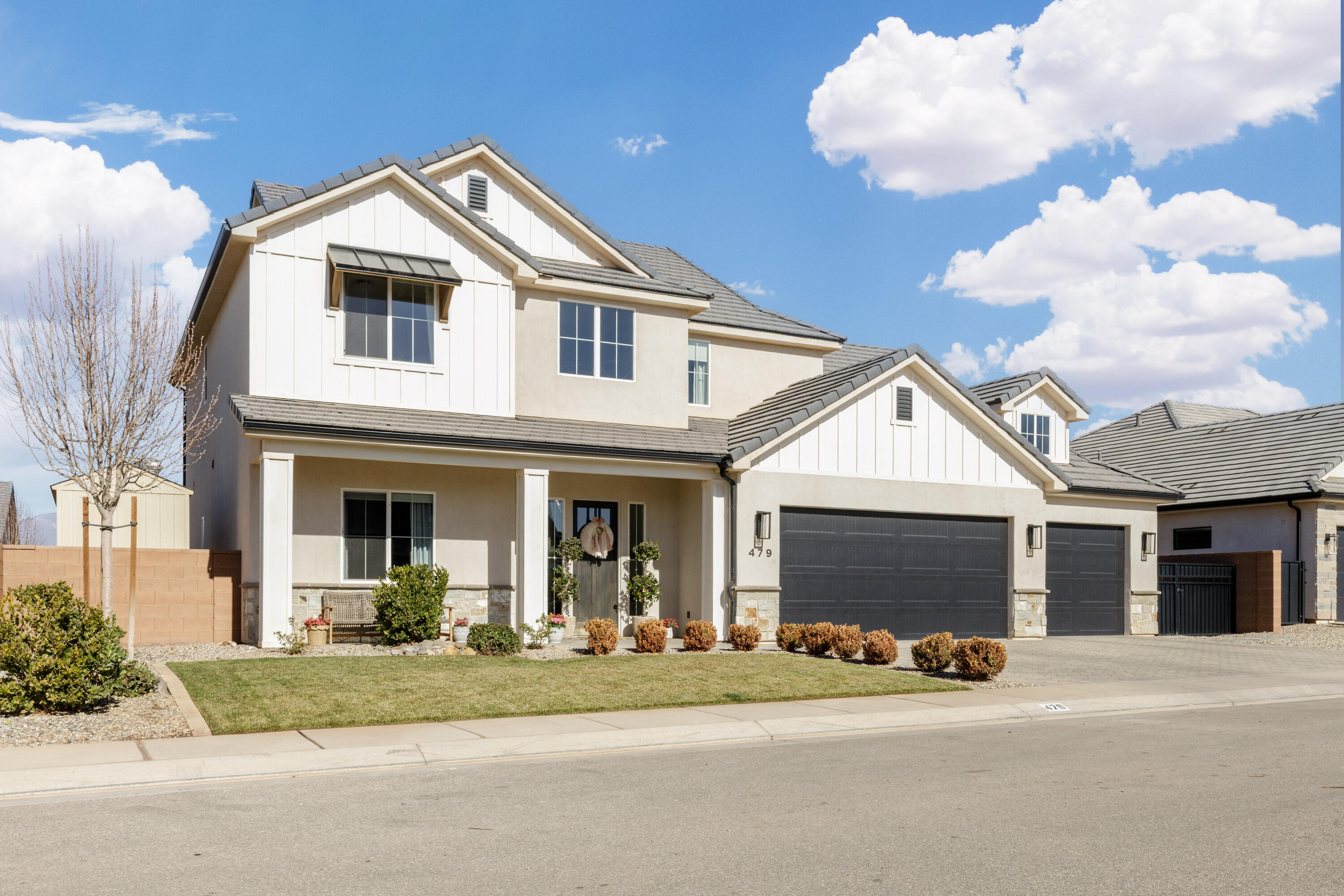 CRIMSON FIELDS - Residential