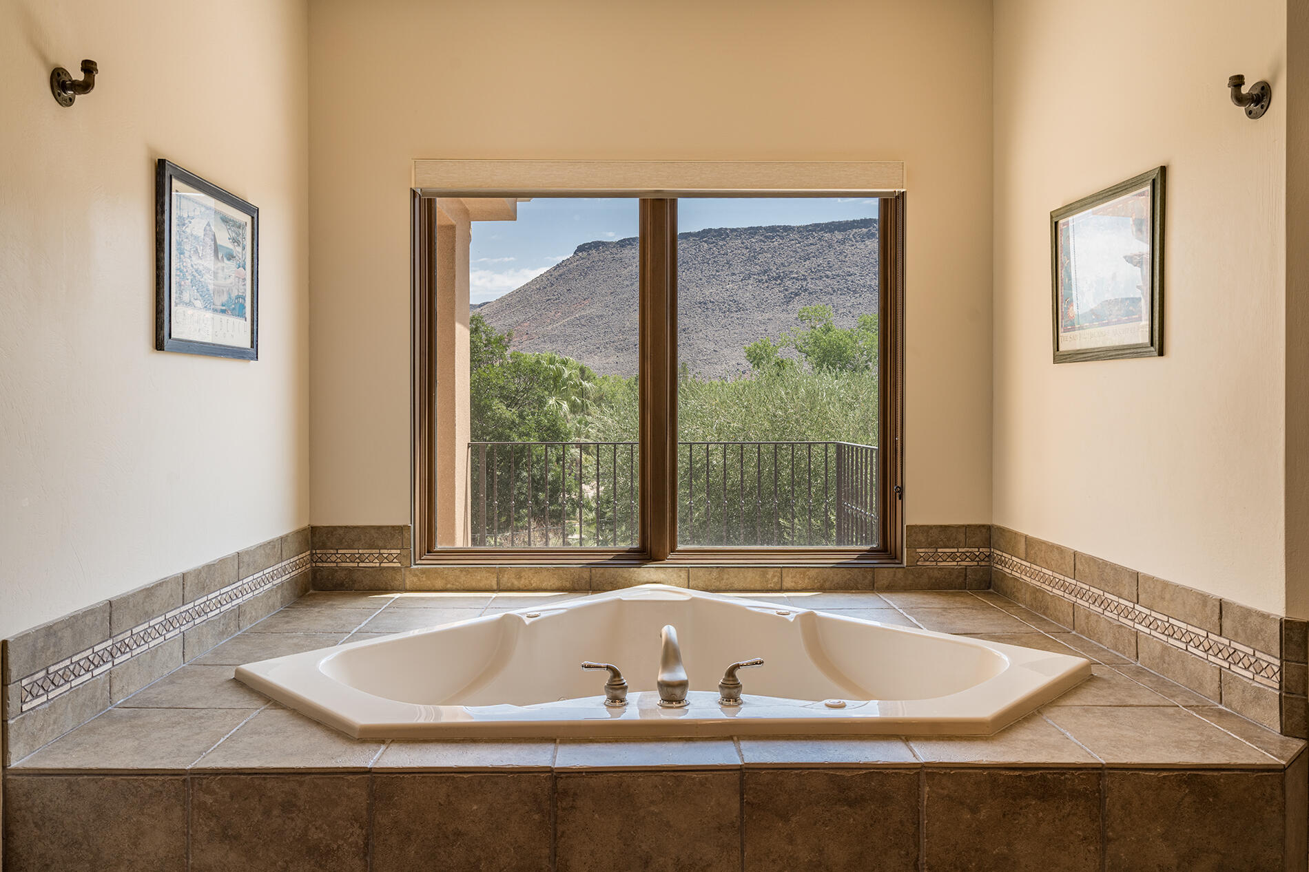 WOODS AT VALLEY VIEW - Residential