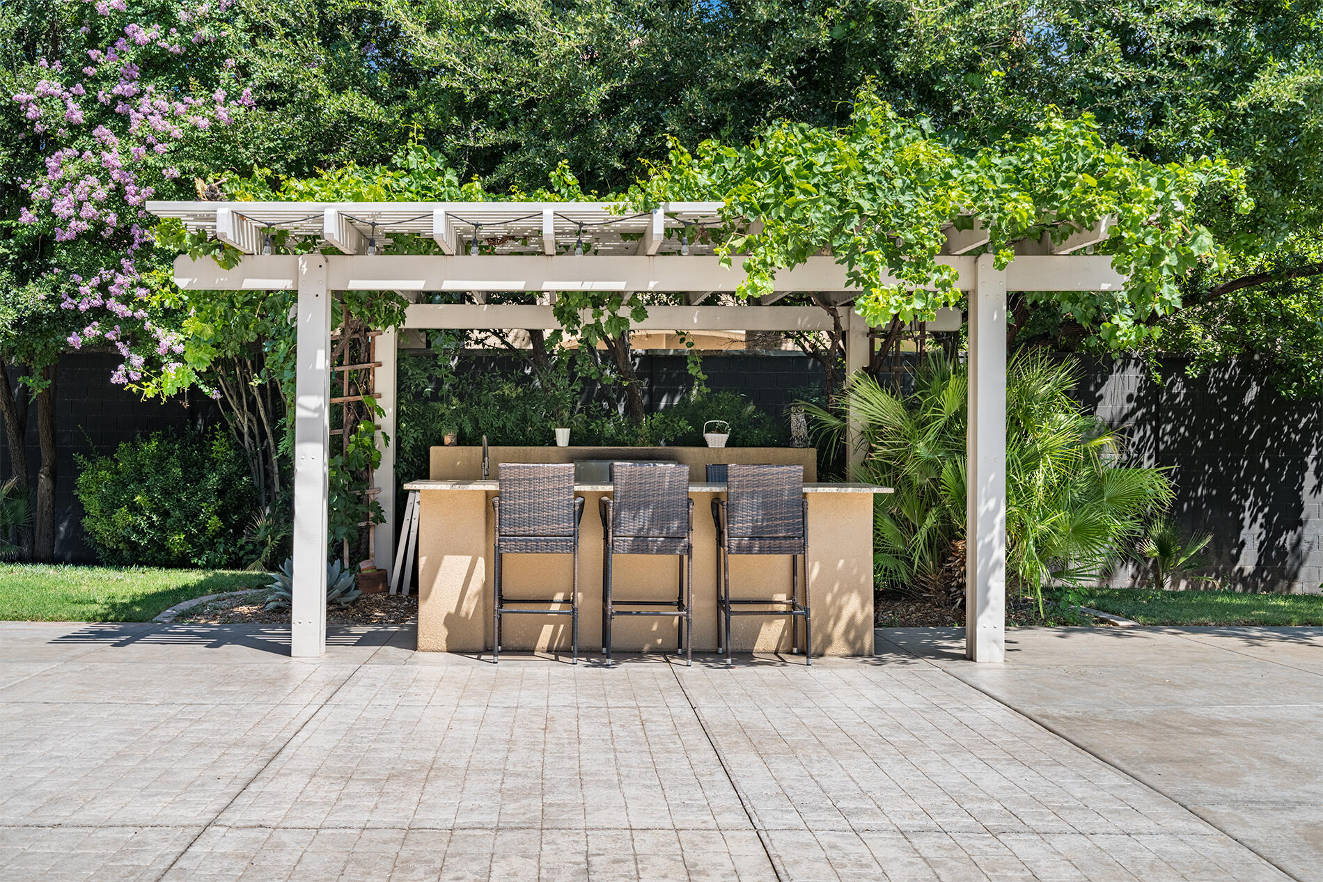 WOODS AT VALLEY VIEW - Residential